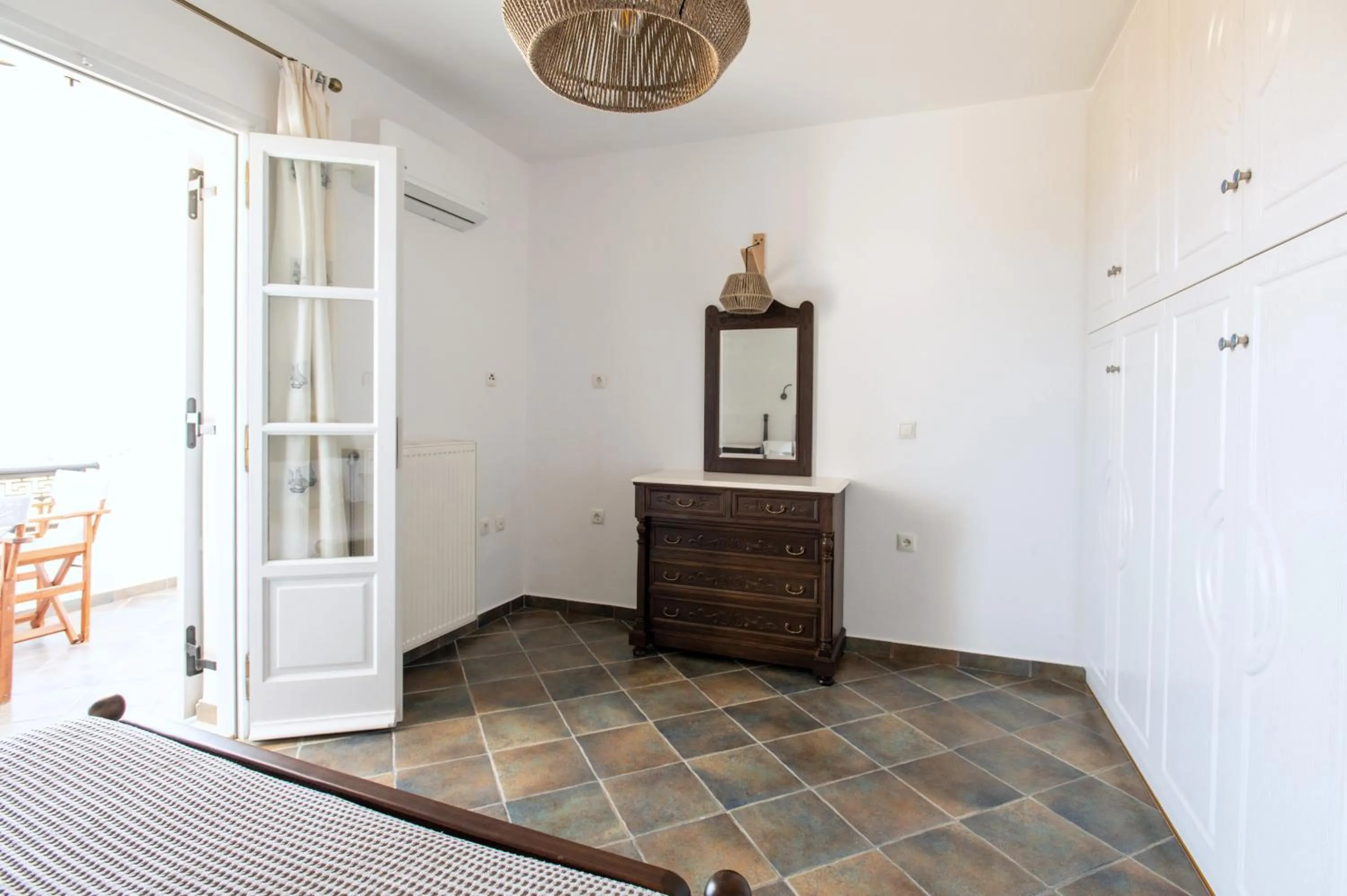 Bedroom, Bed in Sea Lilies Suites