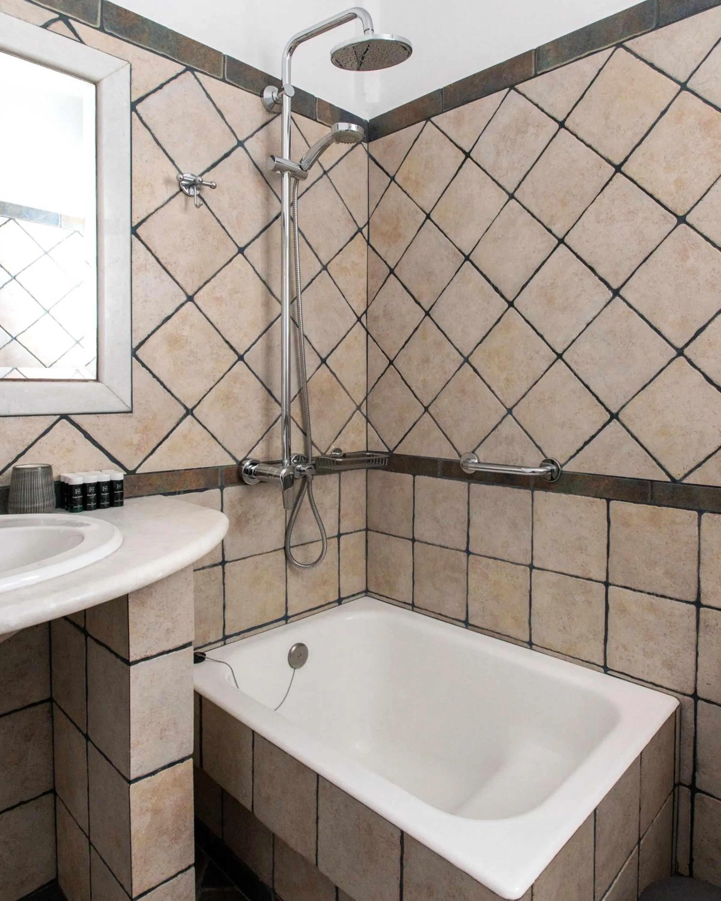 Bathroom in Sea Lilies Suites