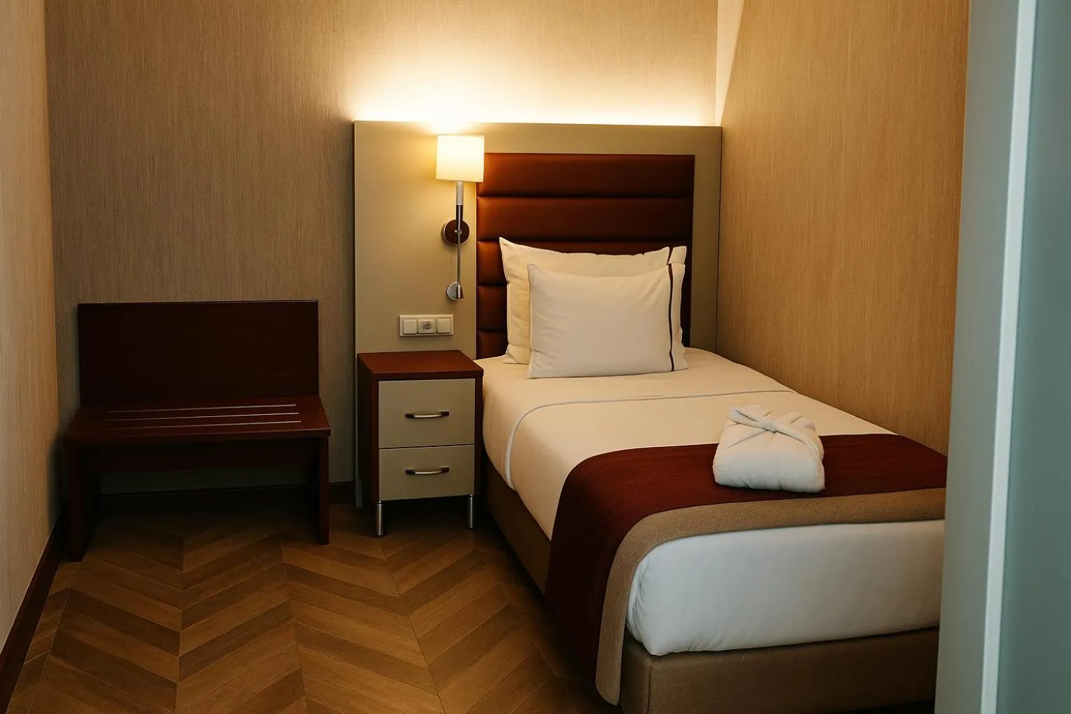 Bed in Taksim Gonen Hotel