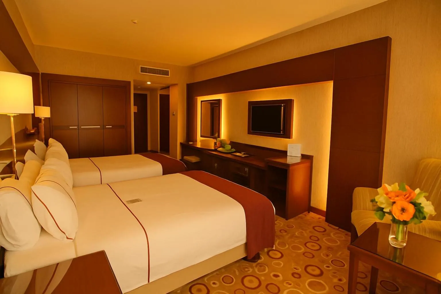 Bed in Taksim Gonen Hotel