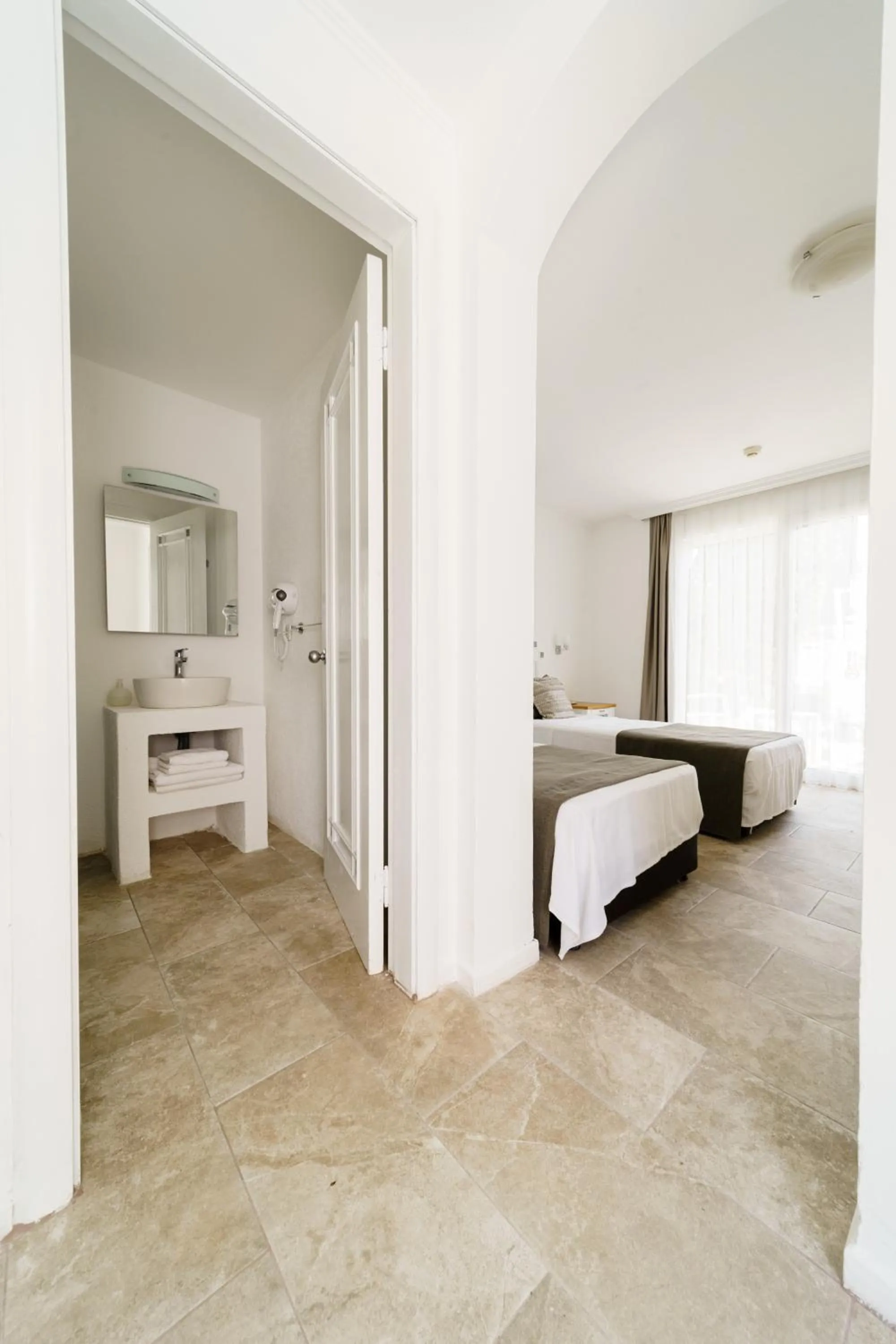 Bathroom, Bed in Costa Sariyaz Hotel Bodrum