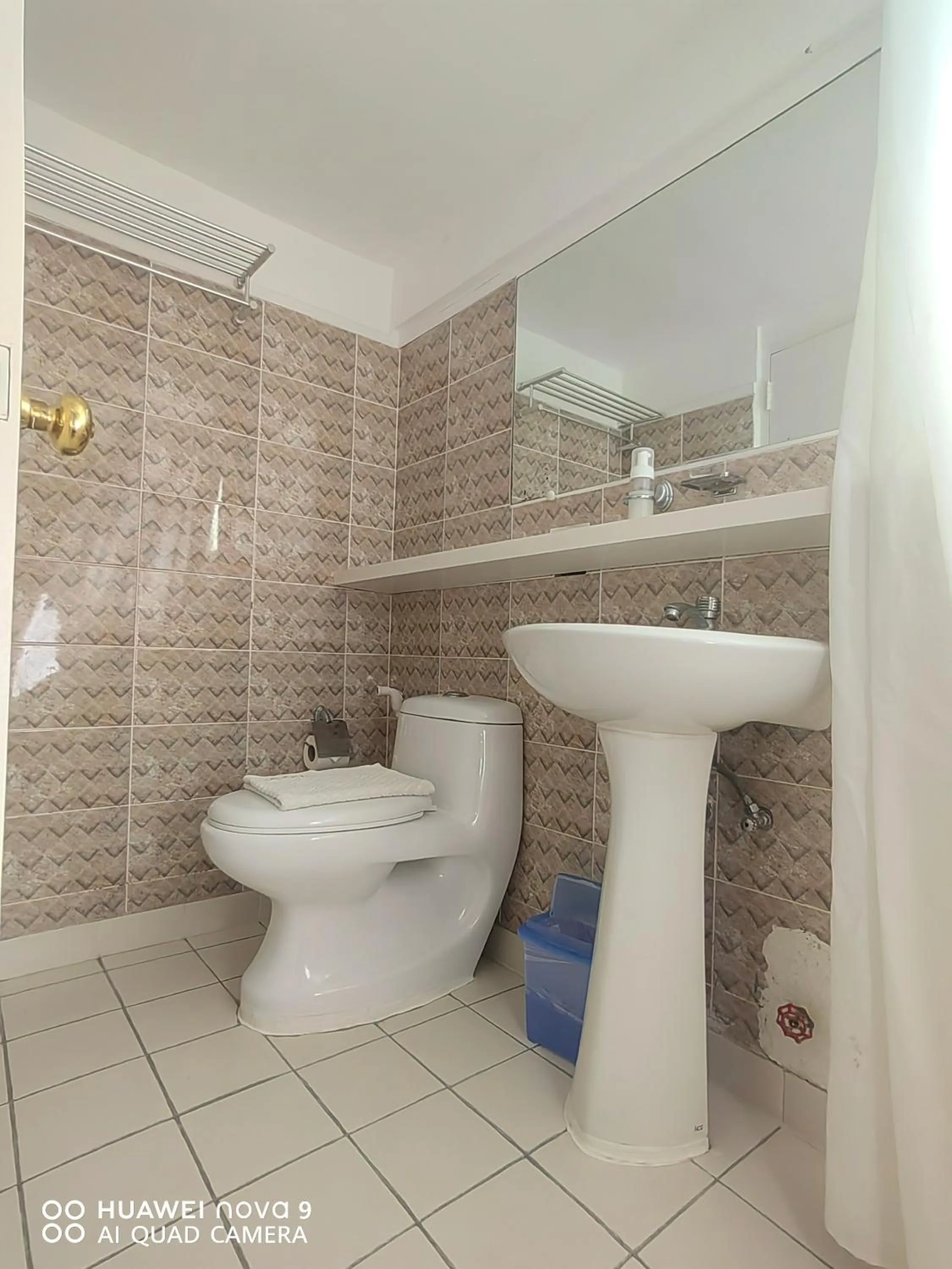 Shower in Mecasa Hotel