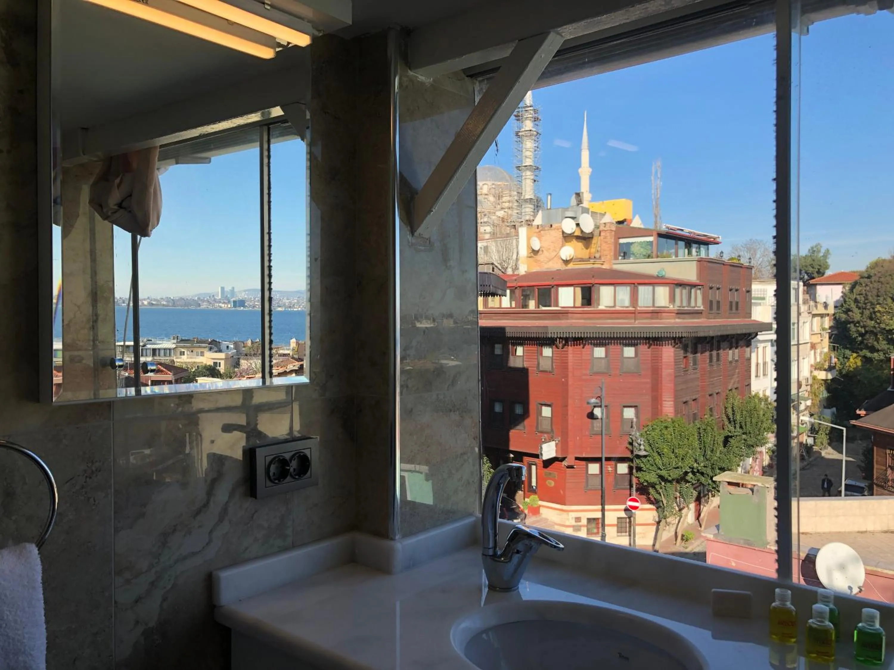 Nearby landmark in Hotel Antique