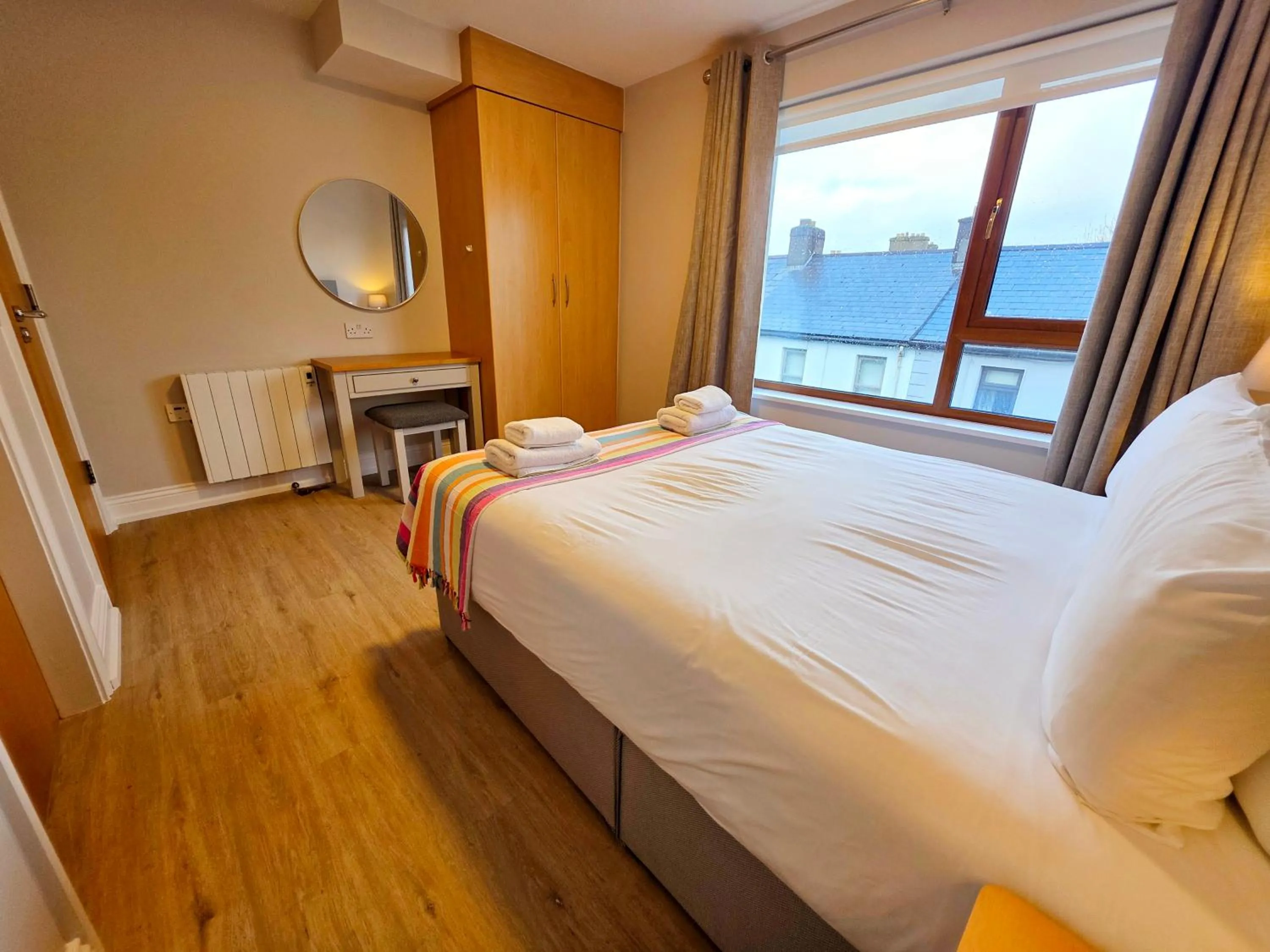 Bed in Donegan Court Aparthotel