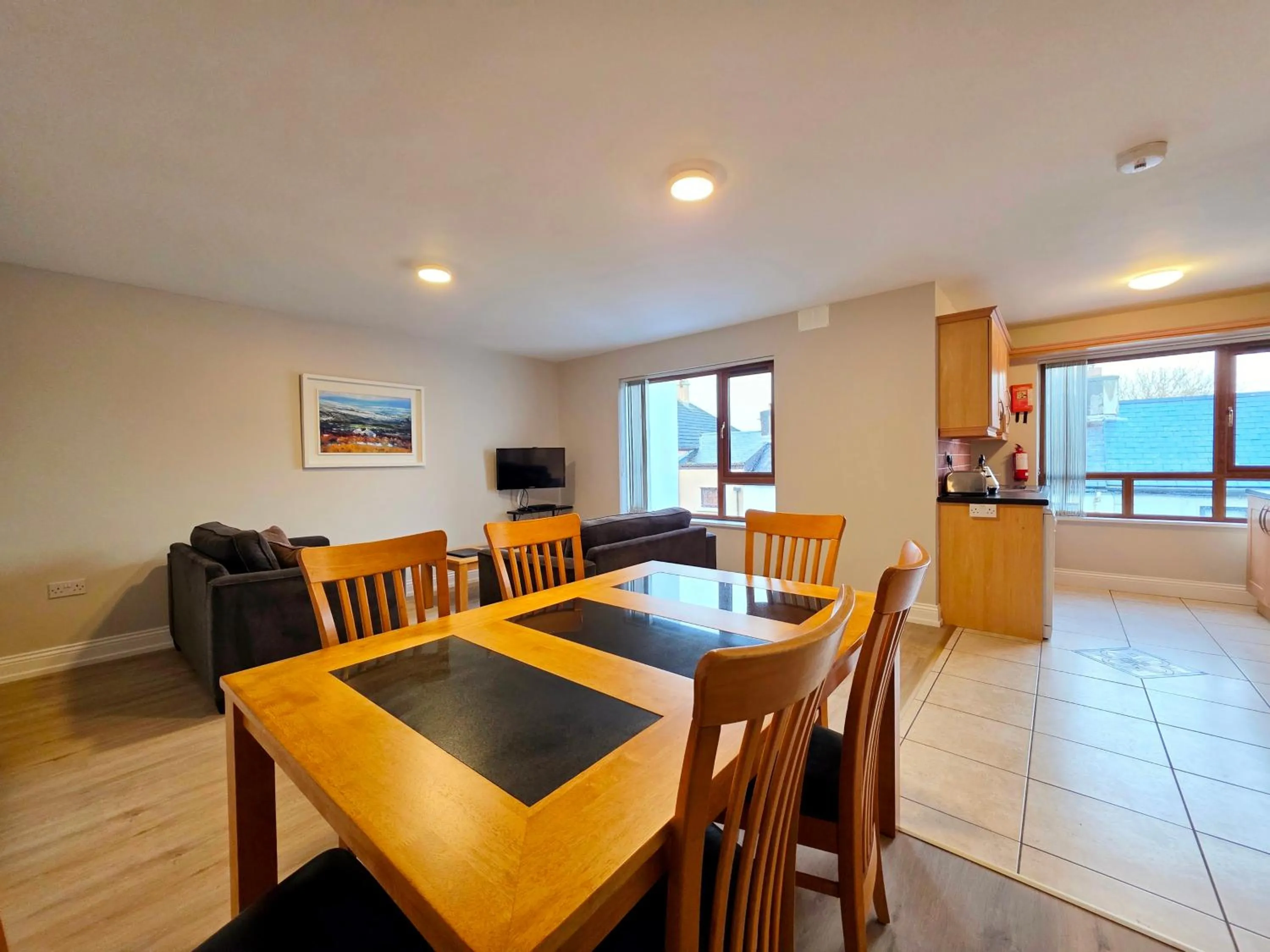 Donegan Court Aparthotel