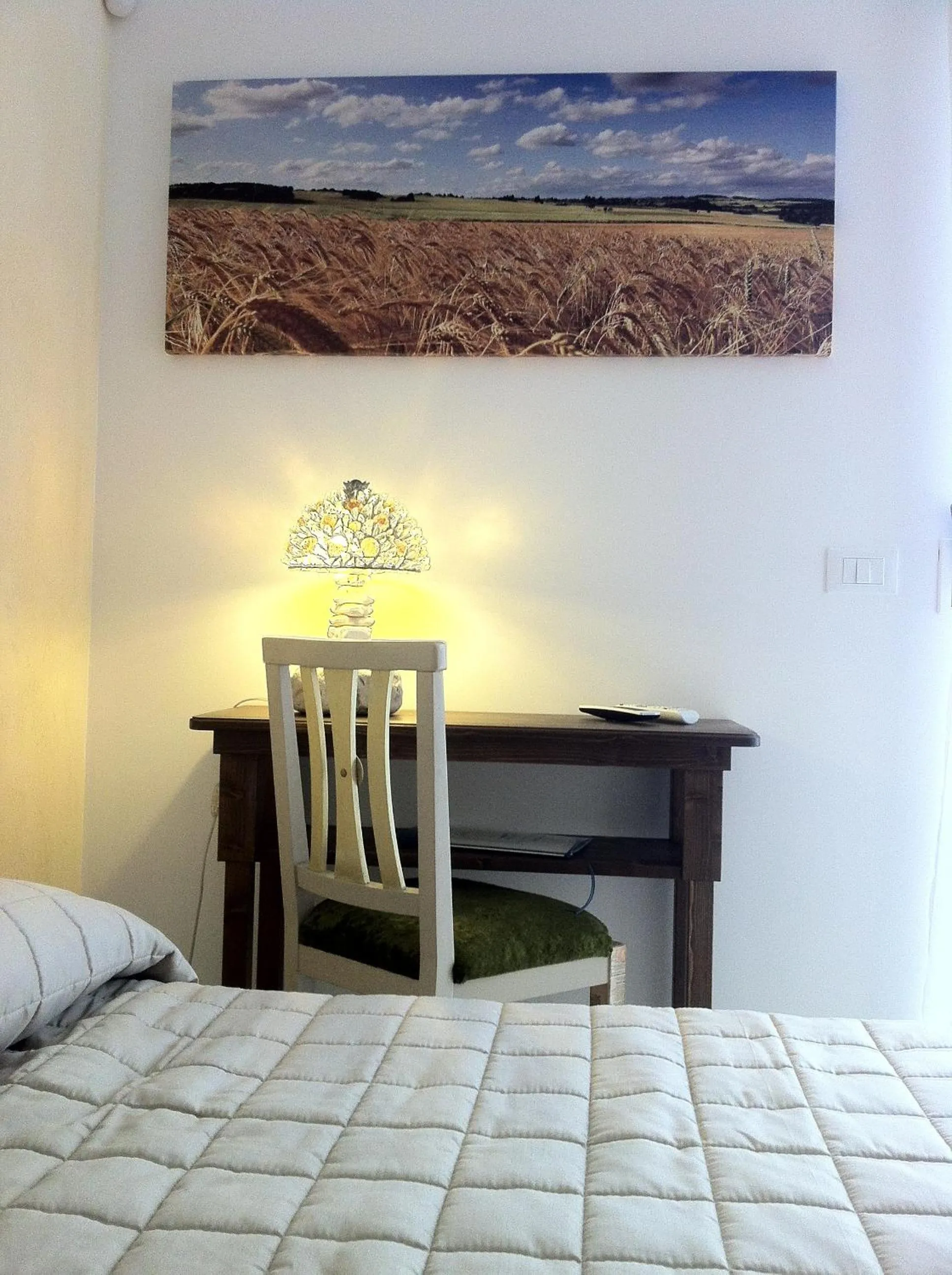 Decorative detail, Bed in Dimora delle Rondini