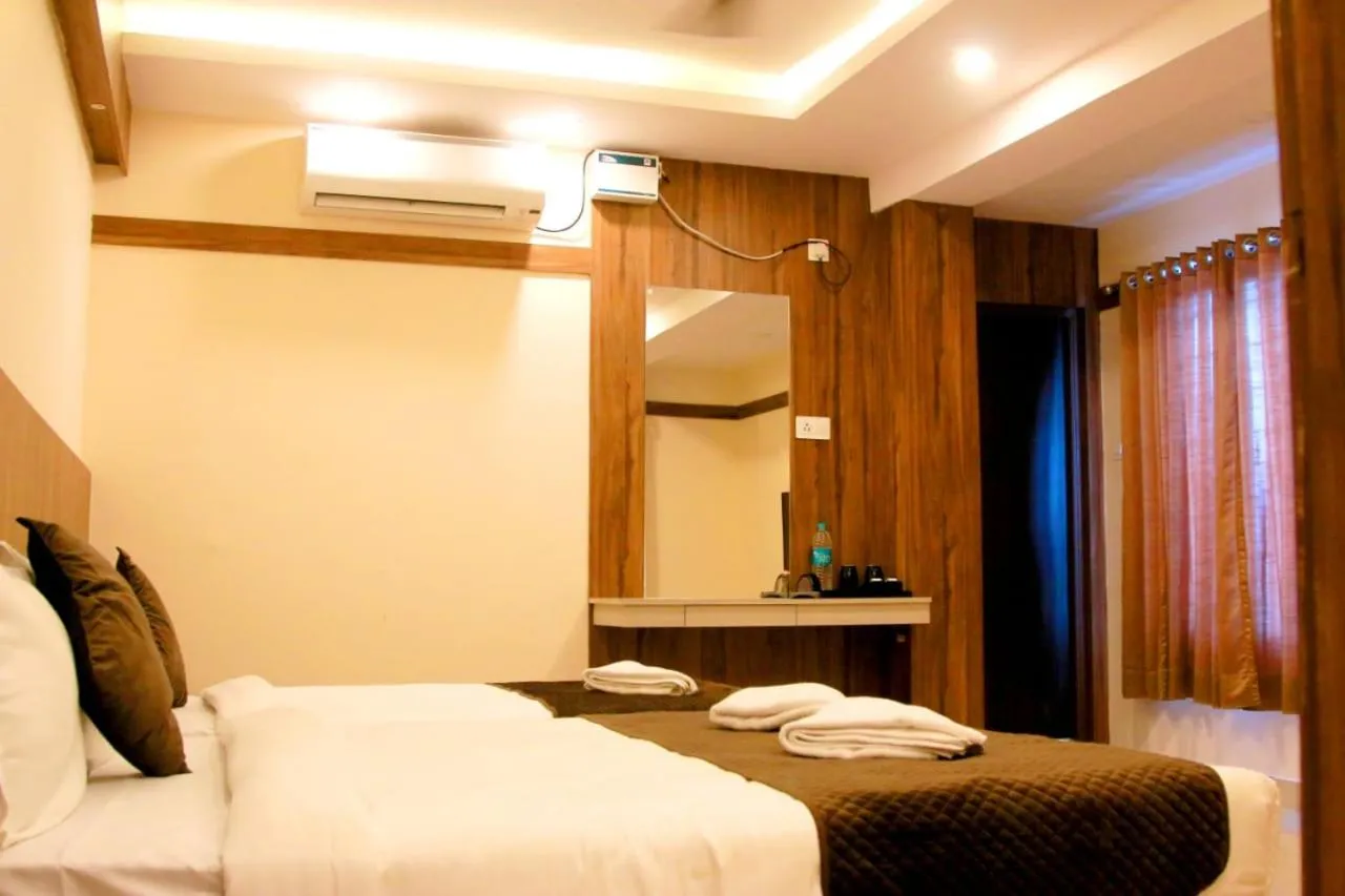 Bedroom, Bed in Hotel Sakura Inn