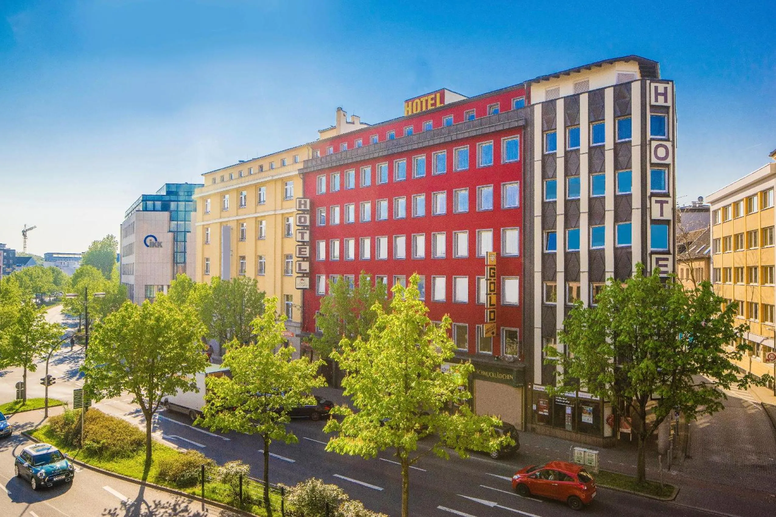 Property building in NP Hotel Königshof