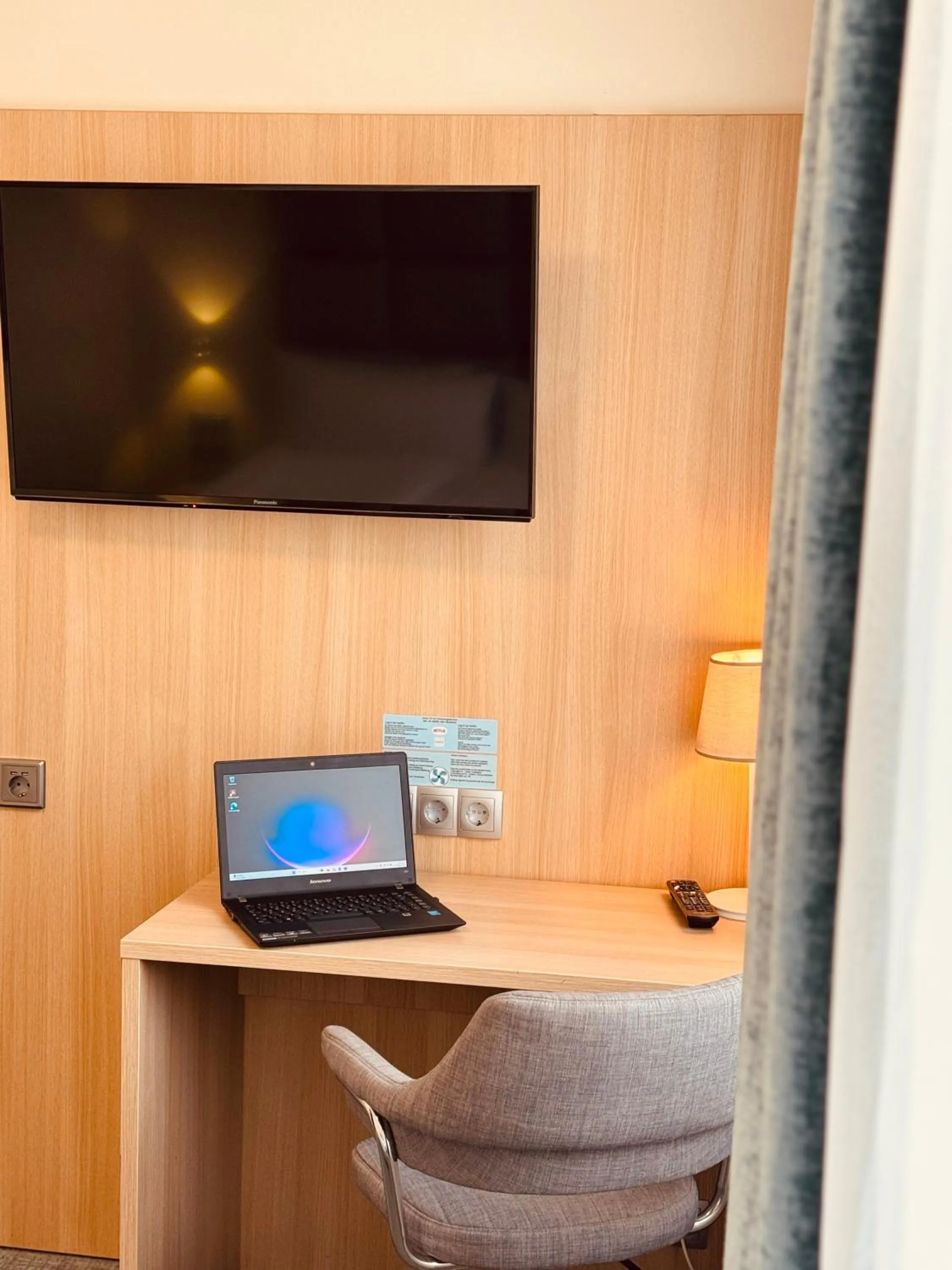 TV and multimedia in NP Hotel Königshof