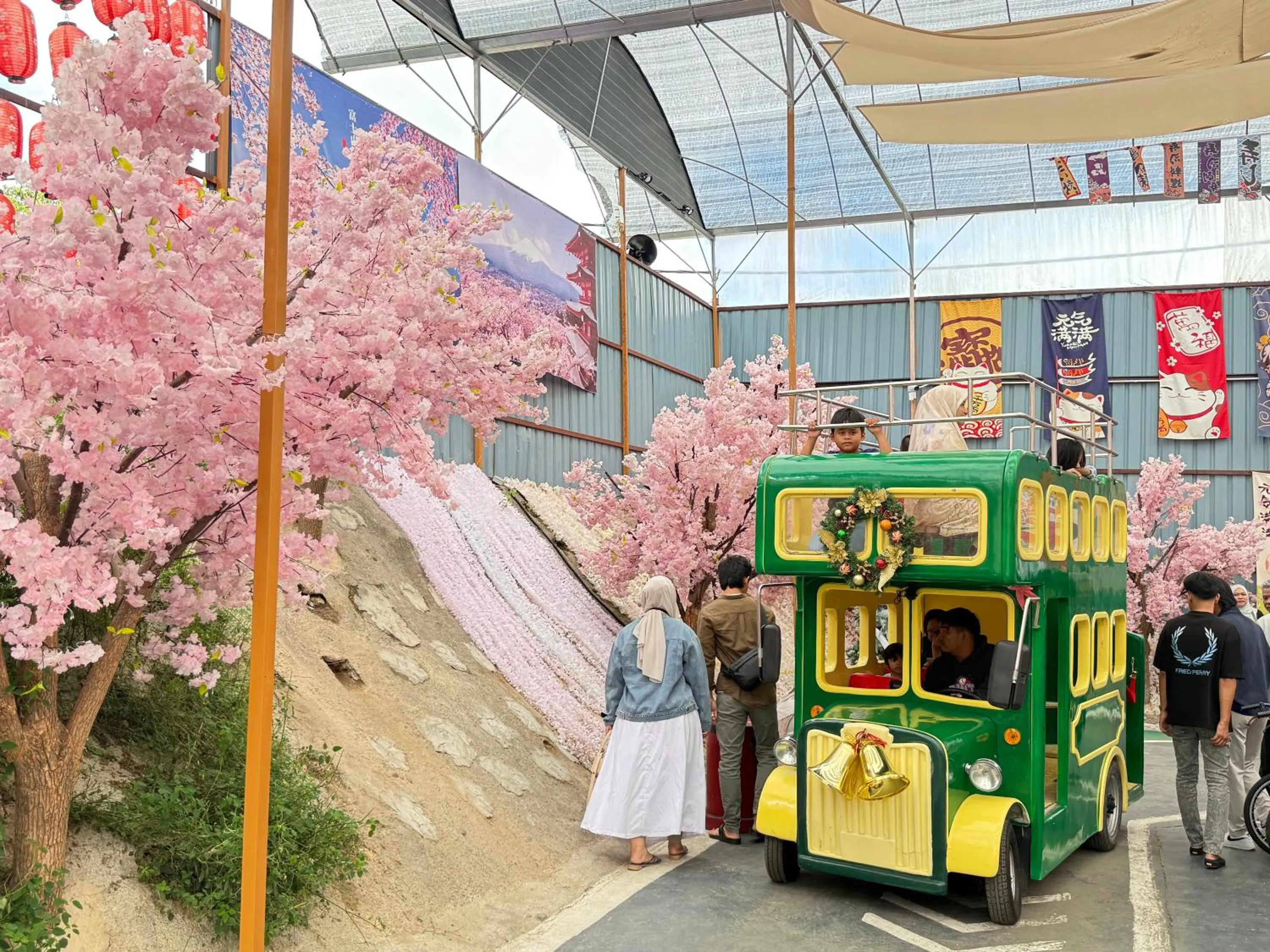 Nearby landmark in Nova Mountain n Sunrise view Hilltop Hotel Apartment in Cameron Highlands