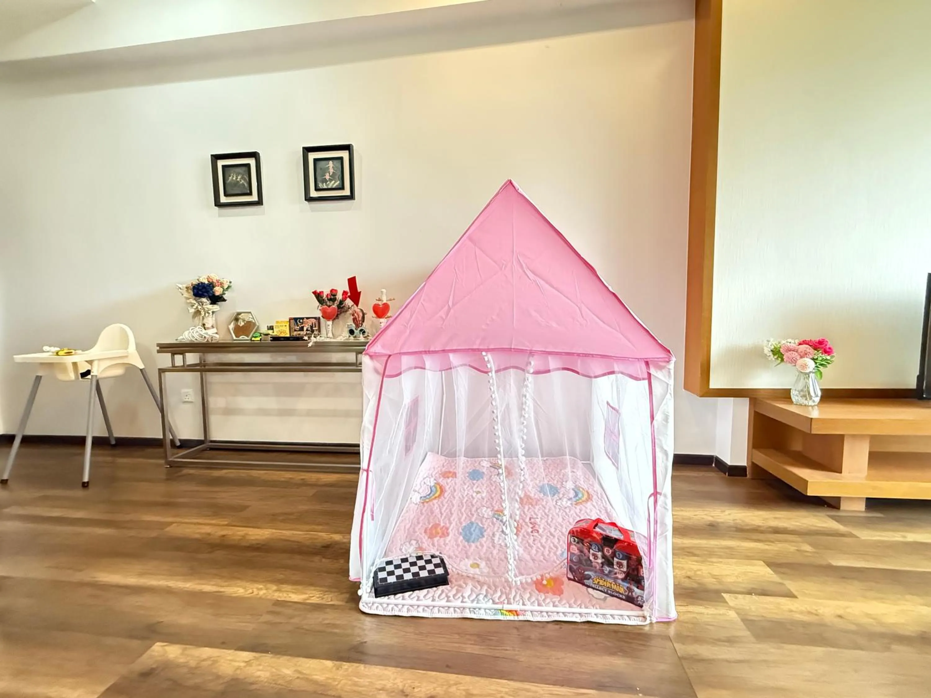 Living room in Nova Mountain n Sunrise view Hilltop Hotel Apartment in Cameron Highlands