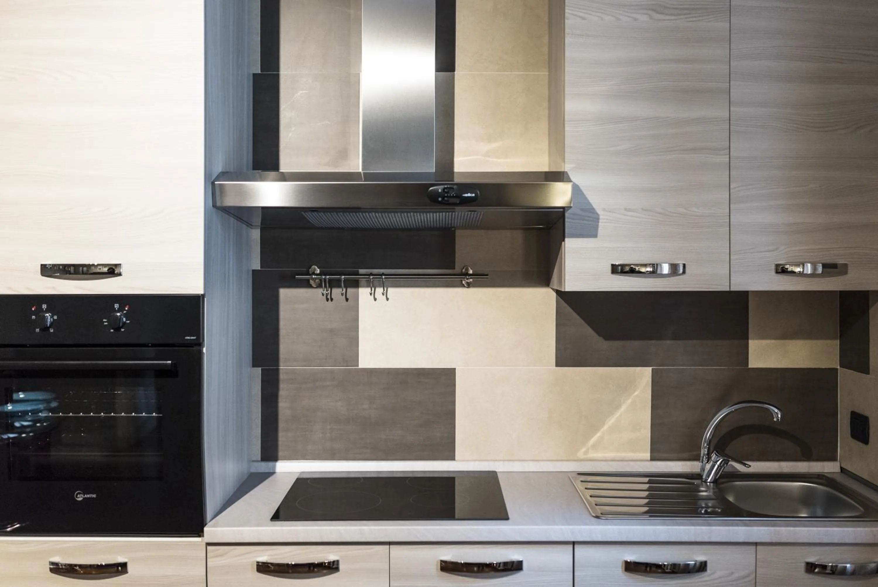 Kitchen or kitchenette in Domus San Martino GuestHouse