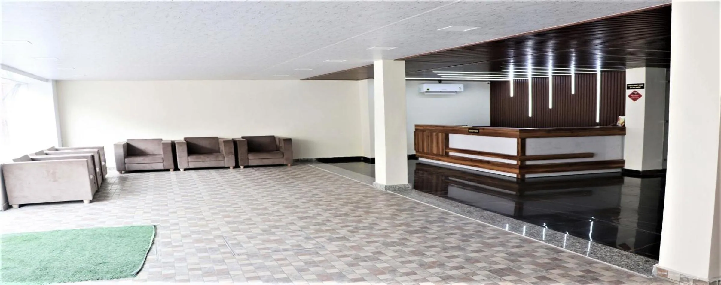 Lobby or reception in Hotel Blue Pine