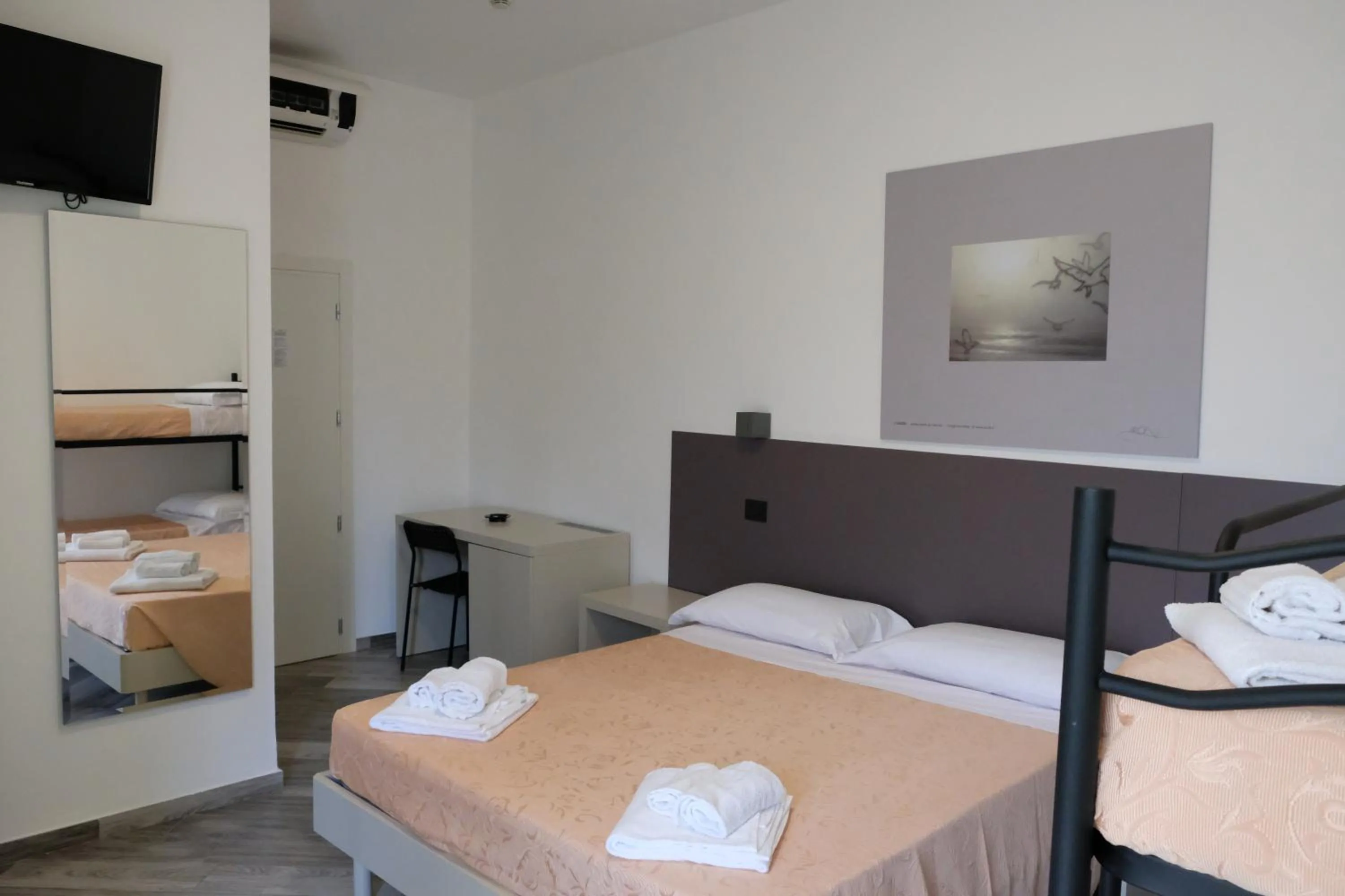 TV and multimedia in Vinsea Hotel