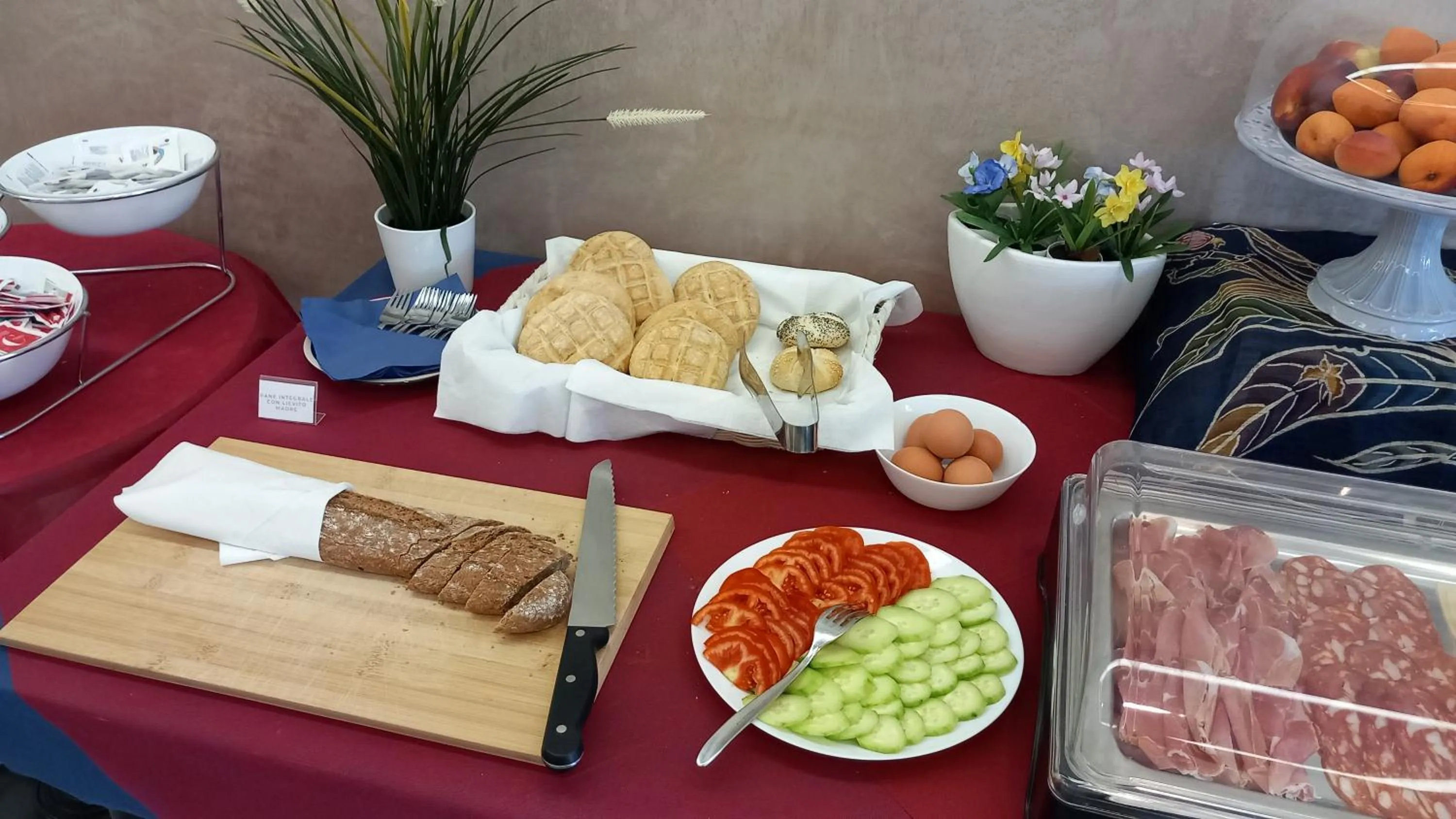 Food in Vinsea Hotel