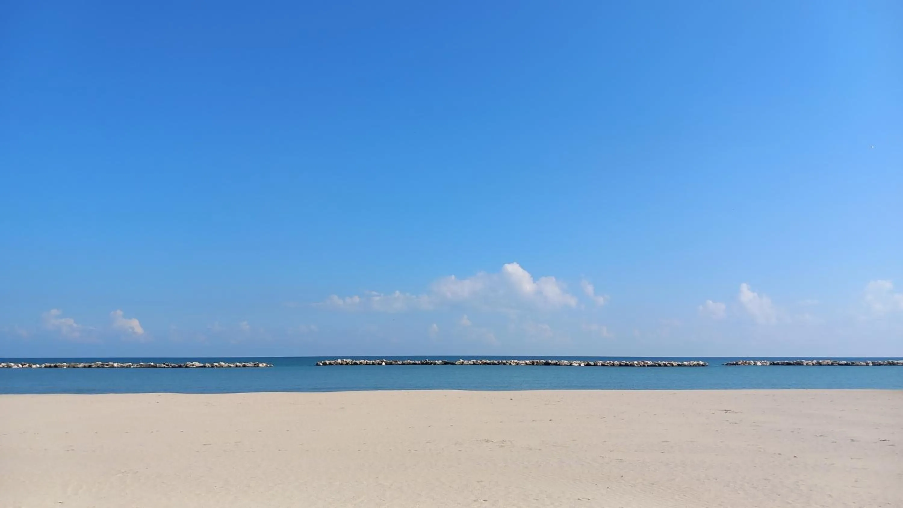 Beach in Vinsea Hotel