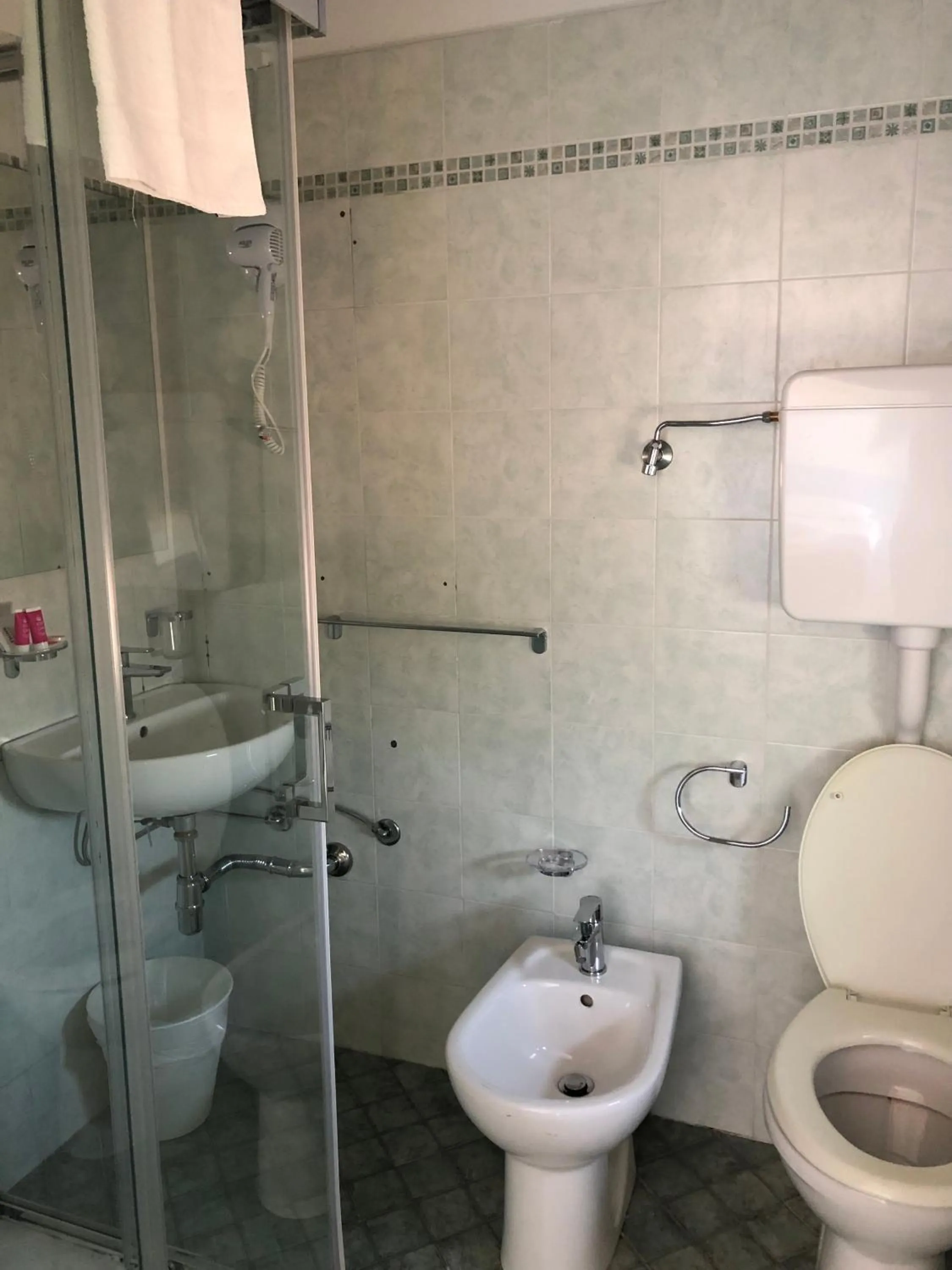 Bathroom in Vinsea Hotel