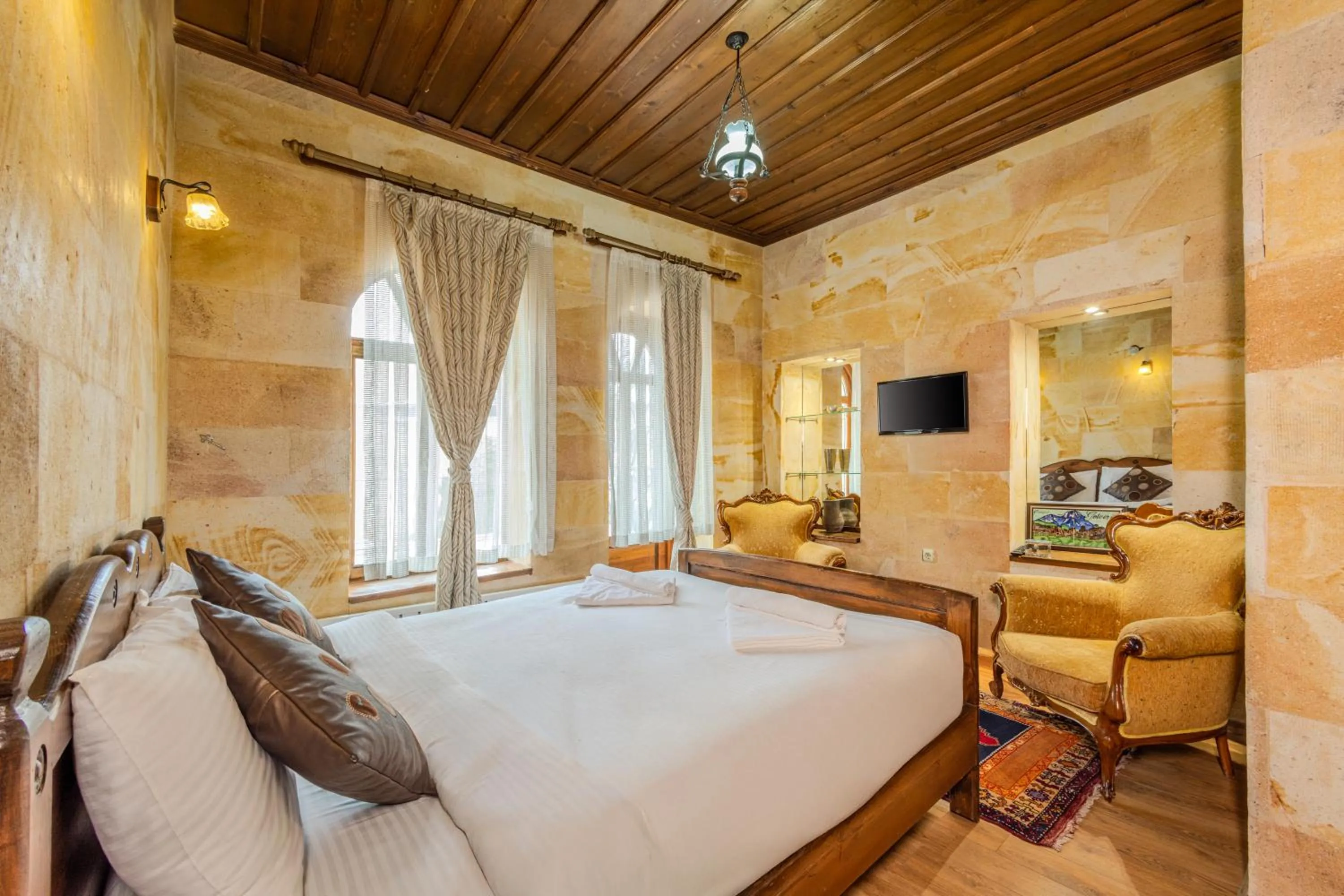 Bedroom in Akuzun Stone Hotel