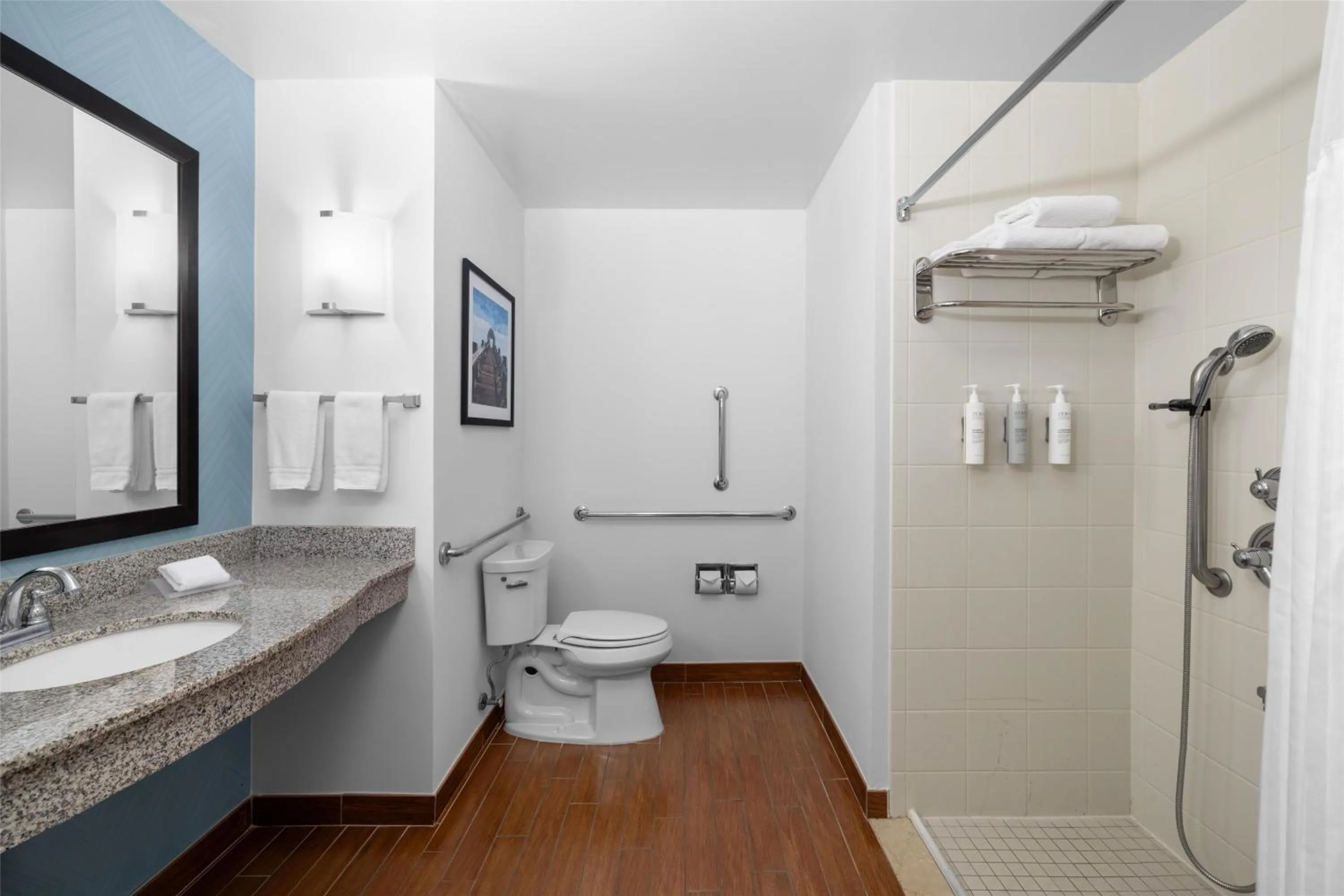 Bathroom in Hilton Garden Inn Pascagoula