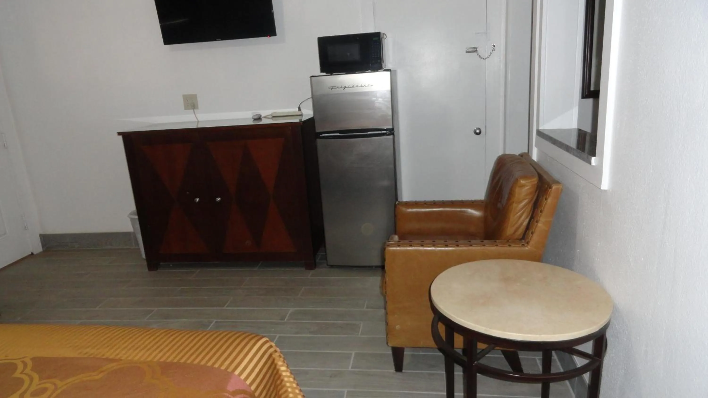 Seating area in ECONOMY INN