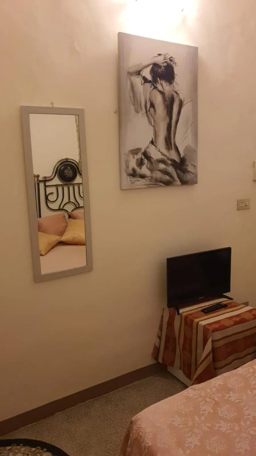 Photo of the whole room in Palazzo Baffa