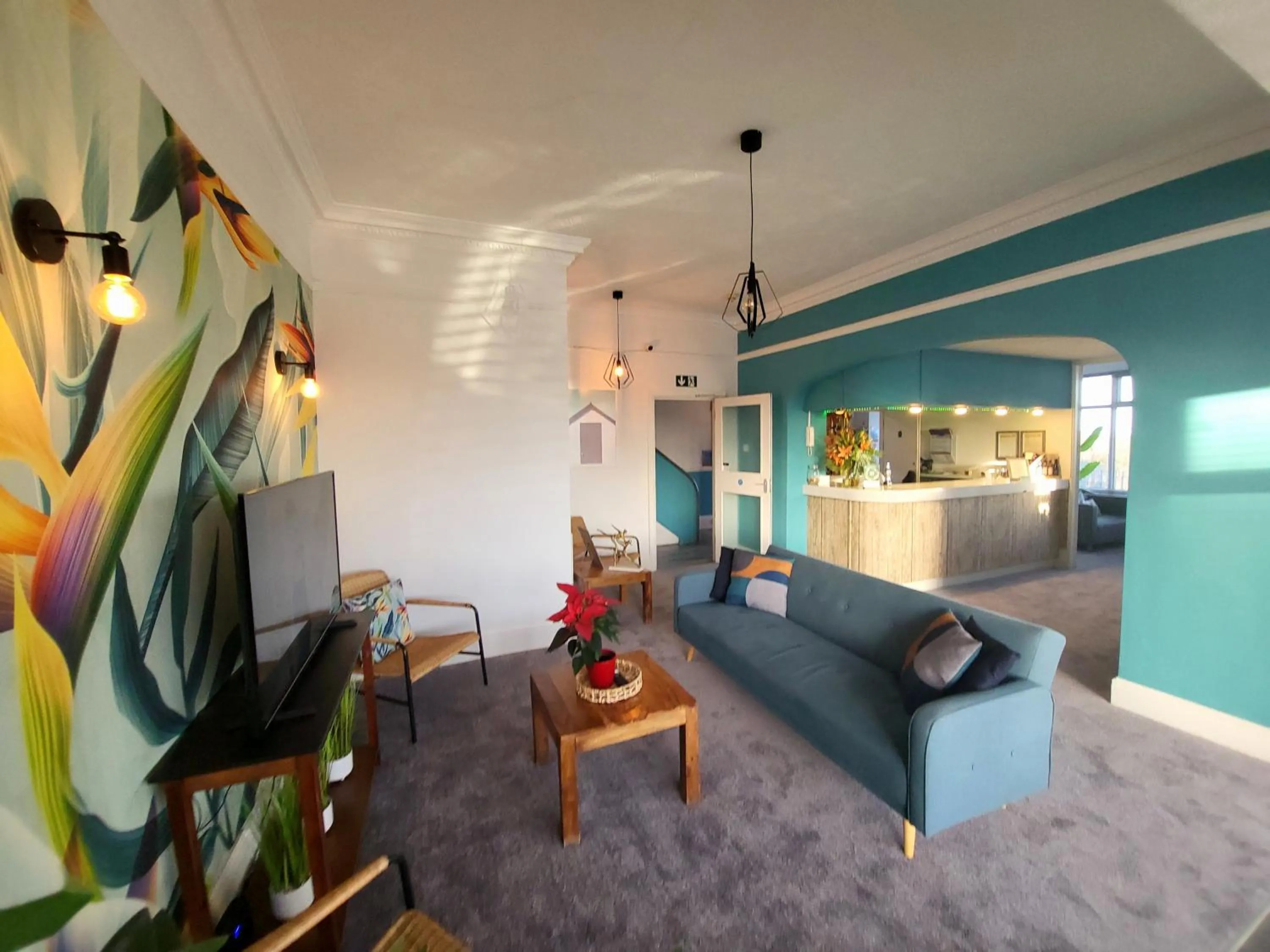 Lounge or bar in Beach Hotel Torbay B&B