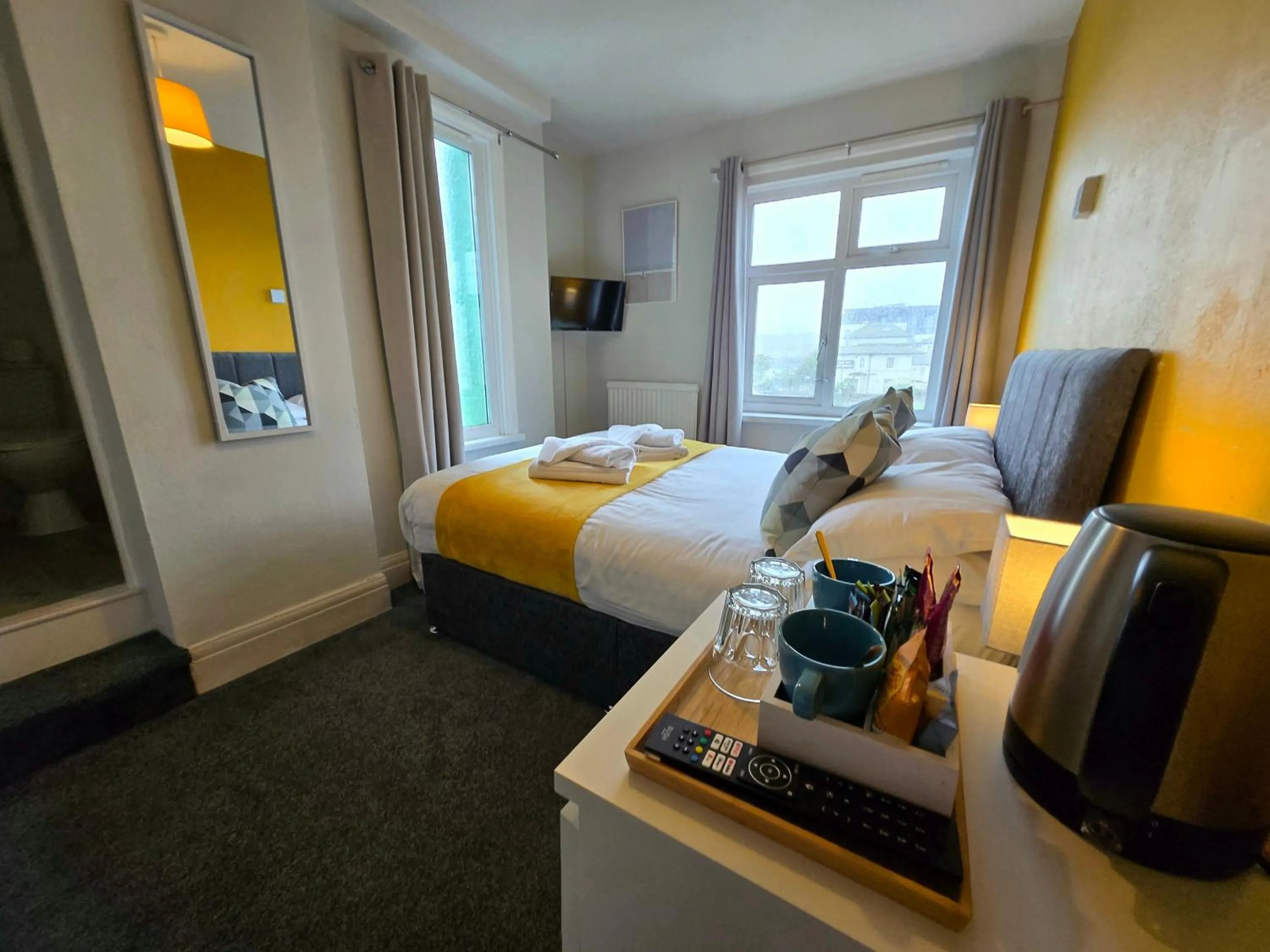 Bed in Beach Hotel Torbay B&B