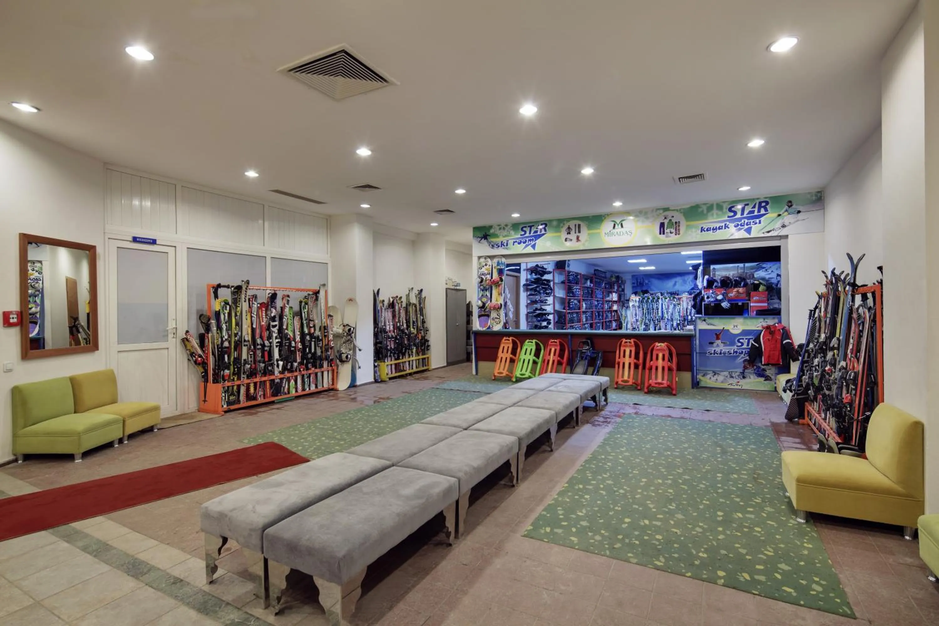 Ski School in Palan Ski & Convention Resort Hotel