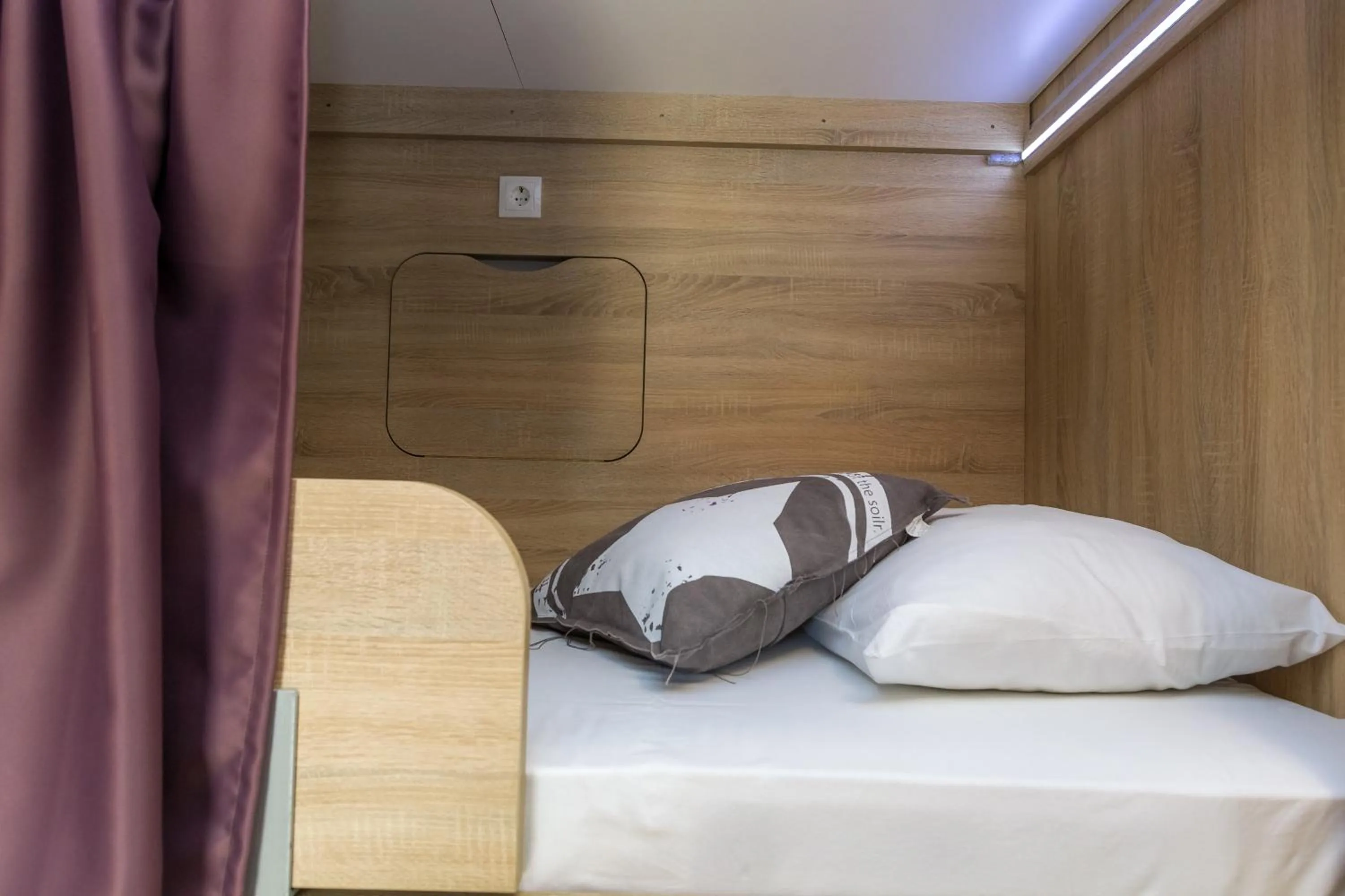 bunk bed, Bed in Apartments in city center Ventus