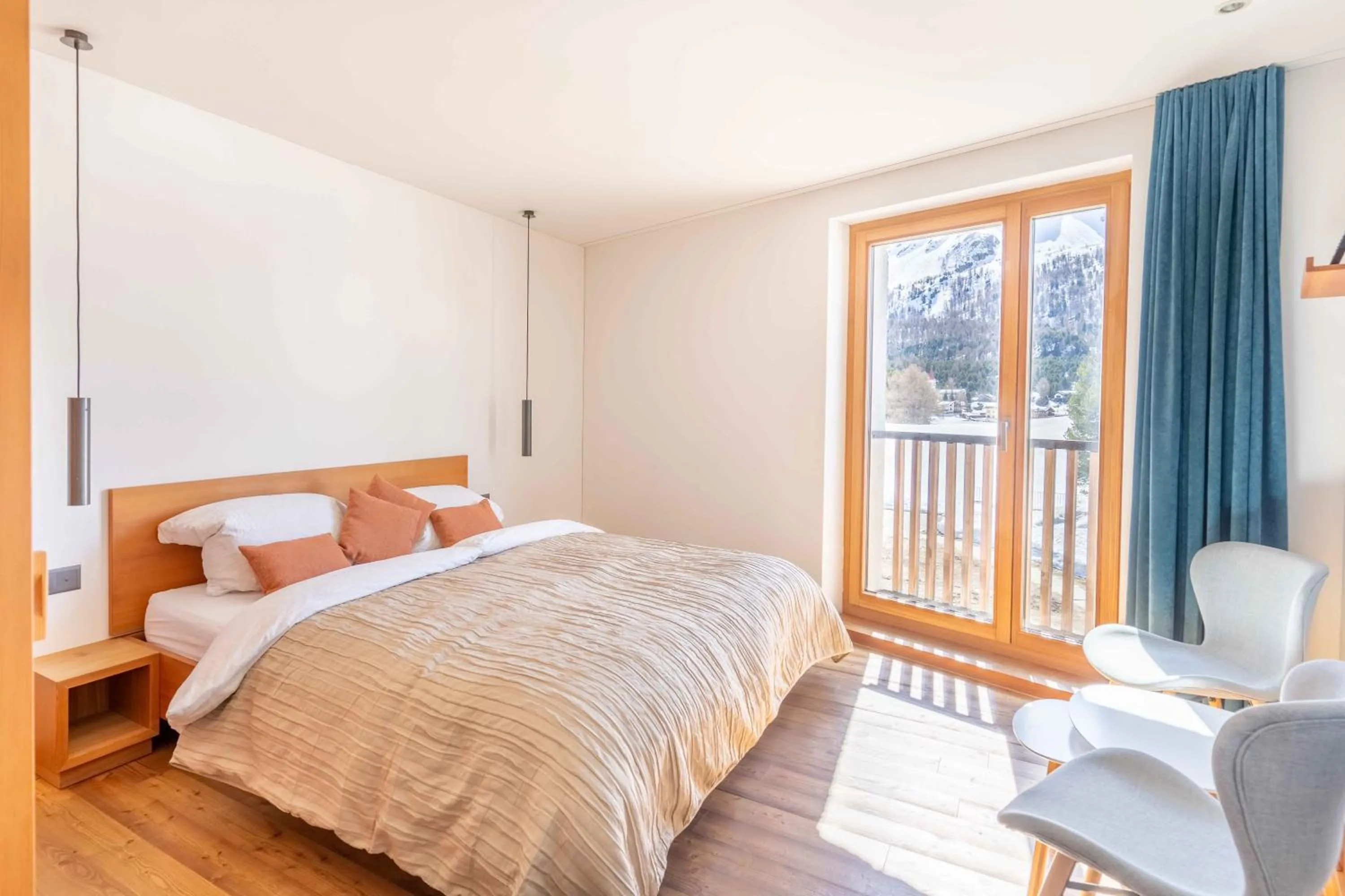 Bedroom, Bed in Longhin Maloja B&B