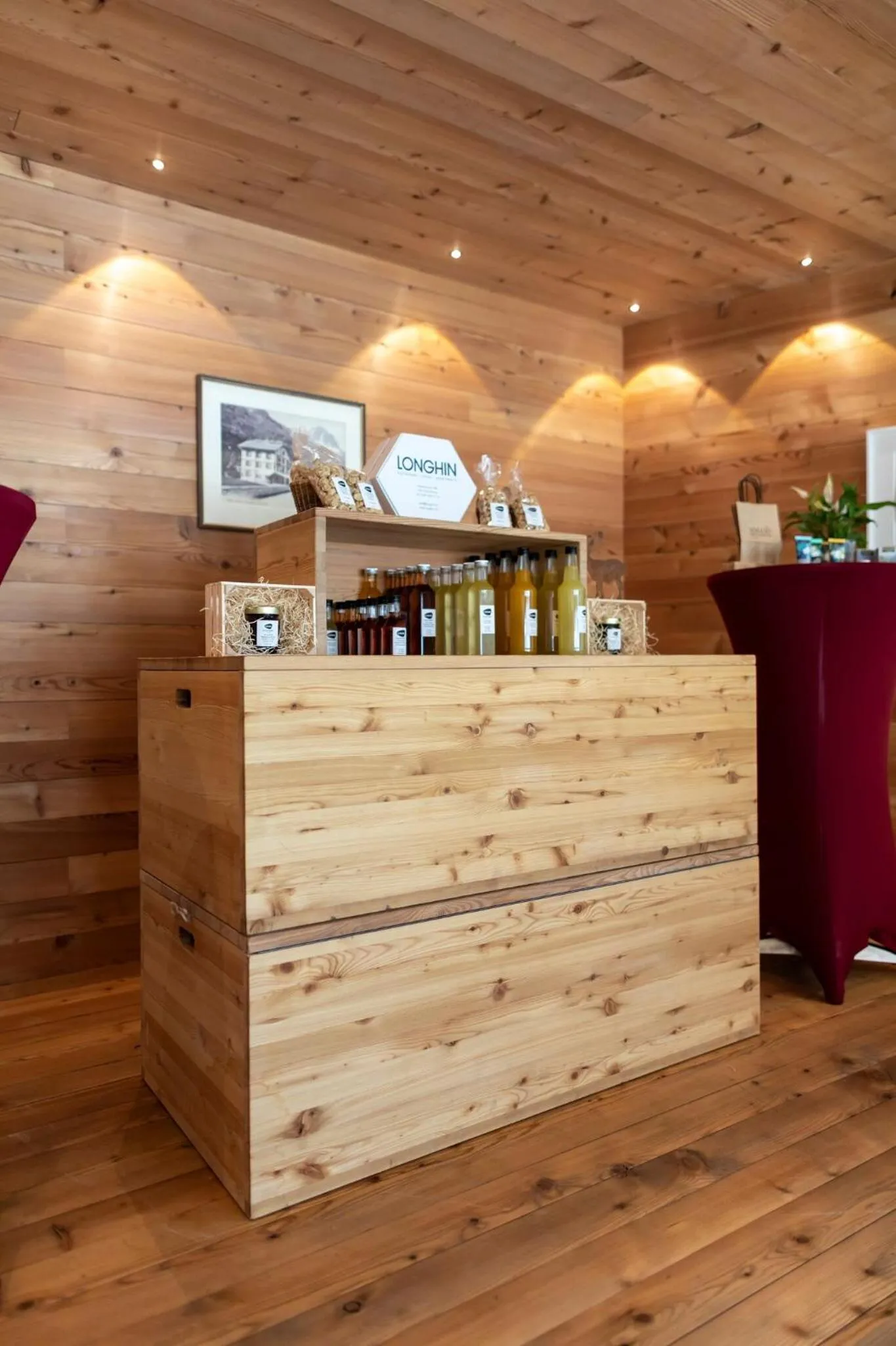 Decorative detail in Longhin Maloja B&B