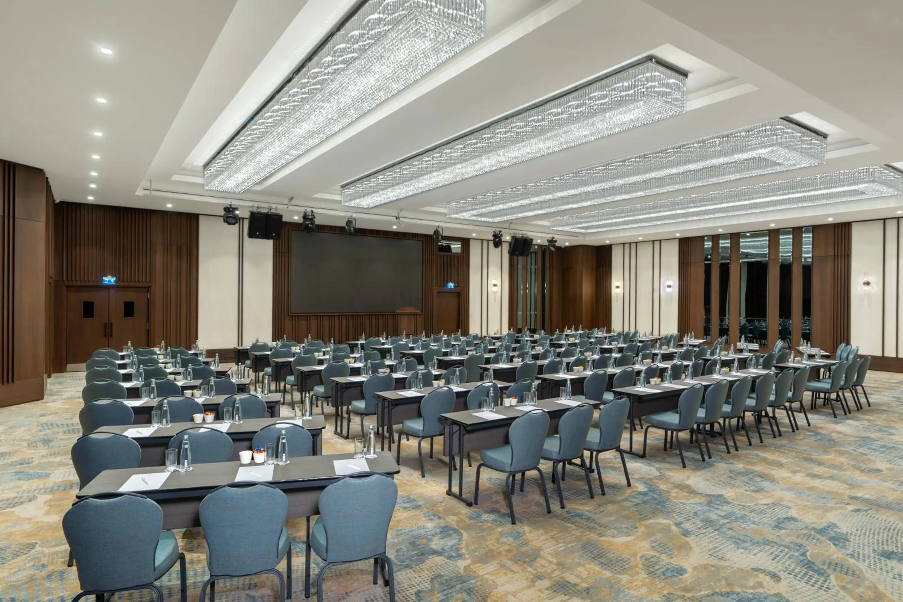Meeting/conference room in Crowne Plaza Istanbul - Ortakoy Bosphorus by IHG