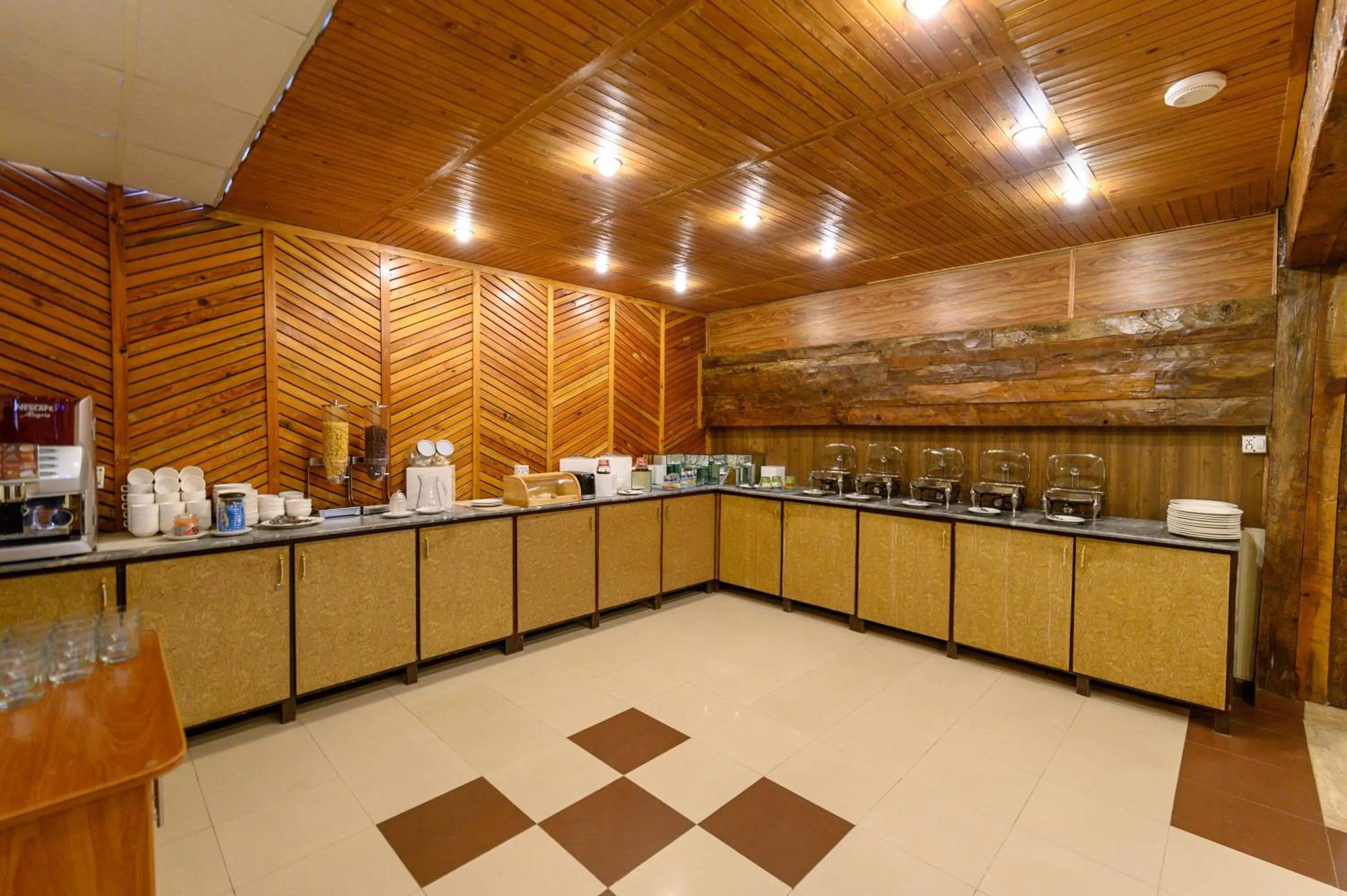 Restaurant/places to eat in Hotel One Bhurban