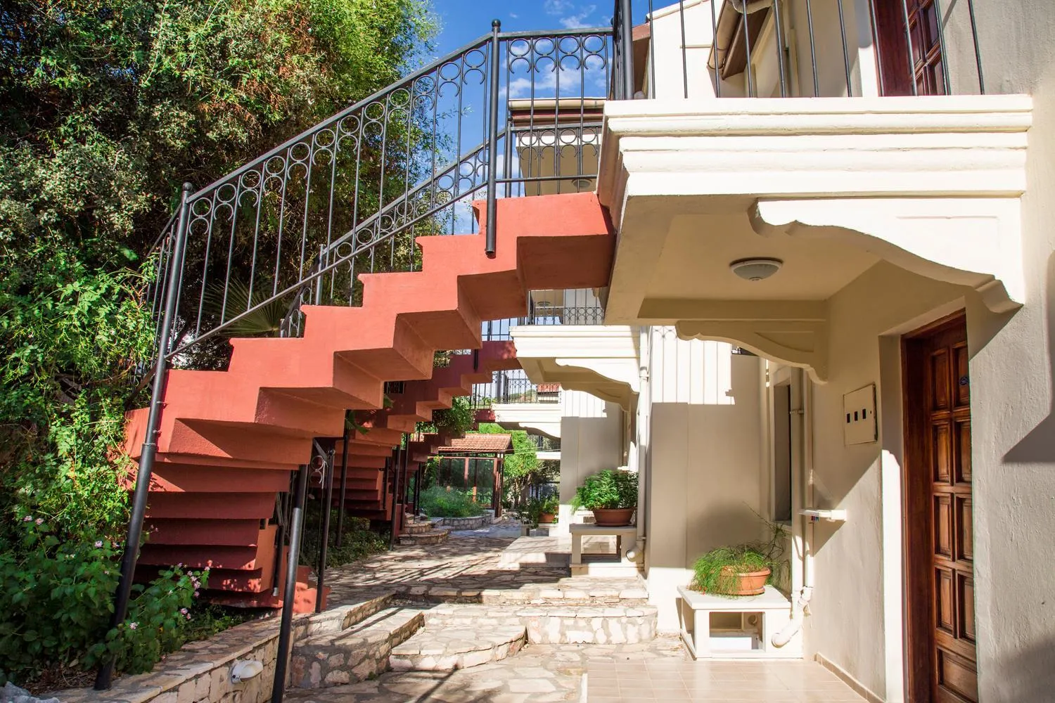 Property building in Diva Residence Allsuite Hotel