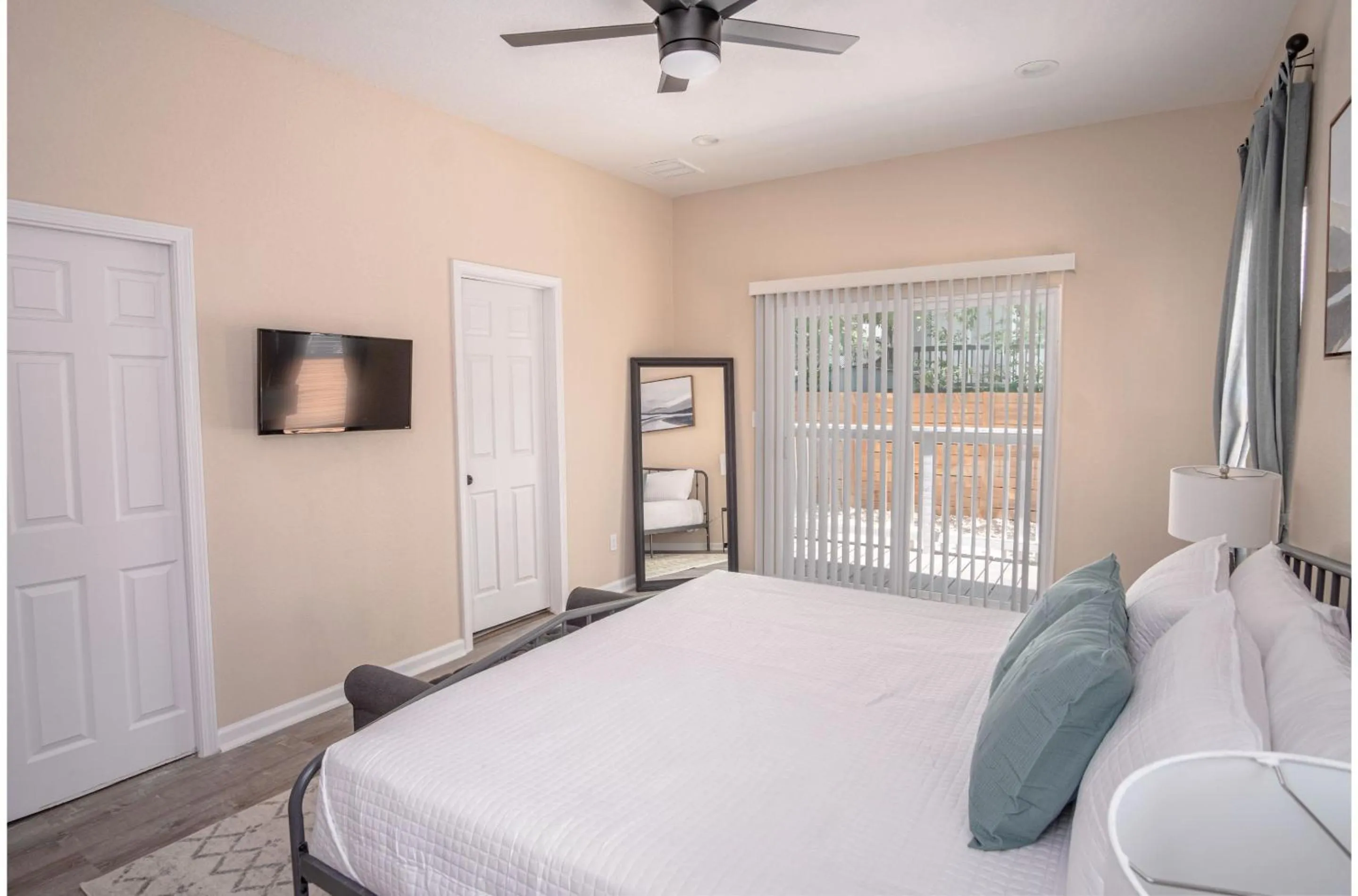 Bed in Beautiful Fenced 3BR 2BA Near Exciting Downtown