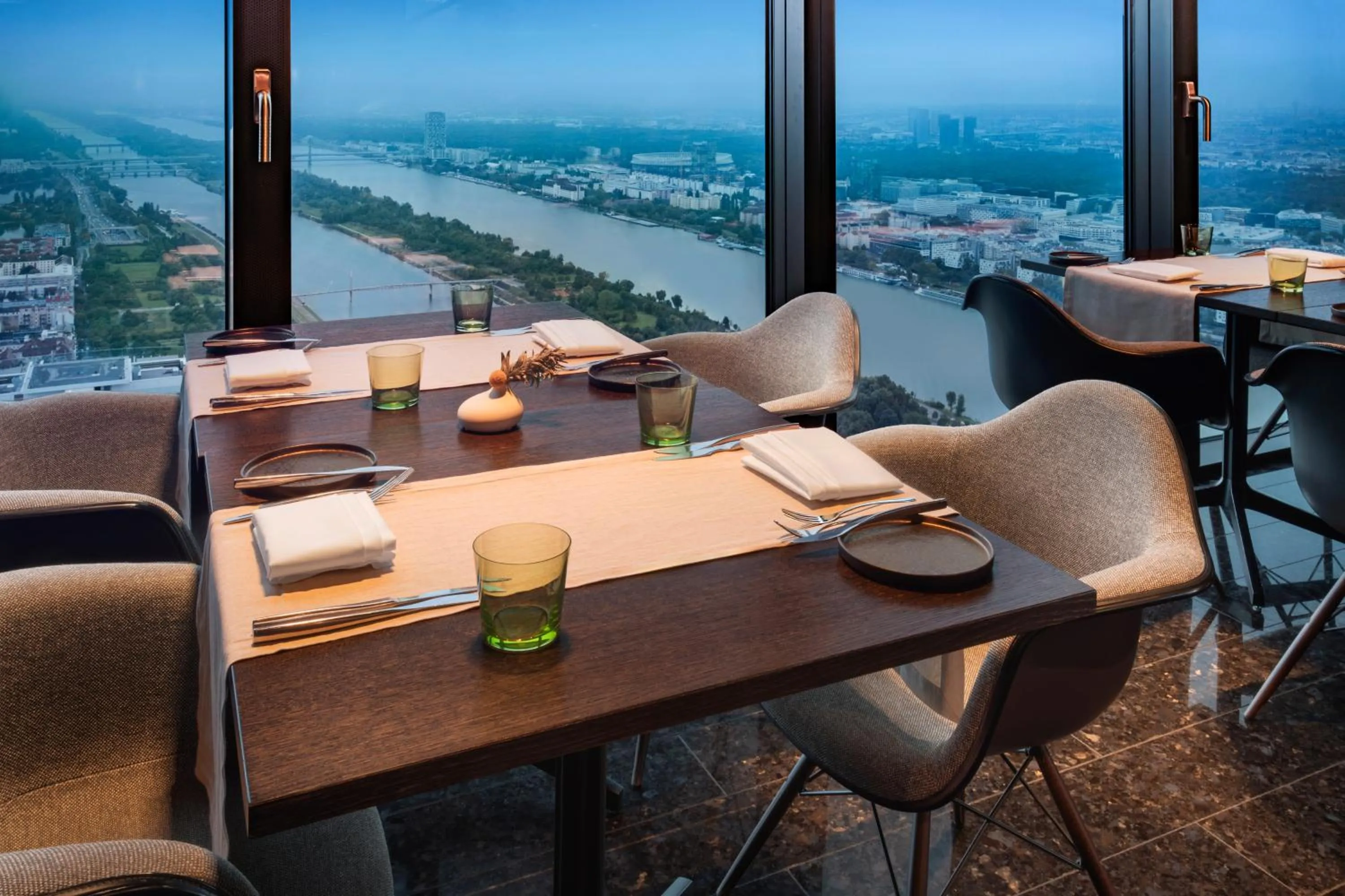 Restaurant/places to eat in Melia Vienna