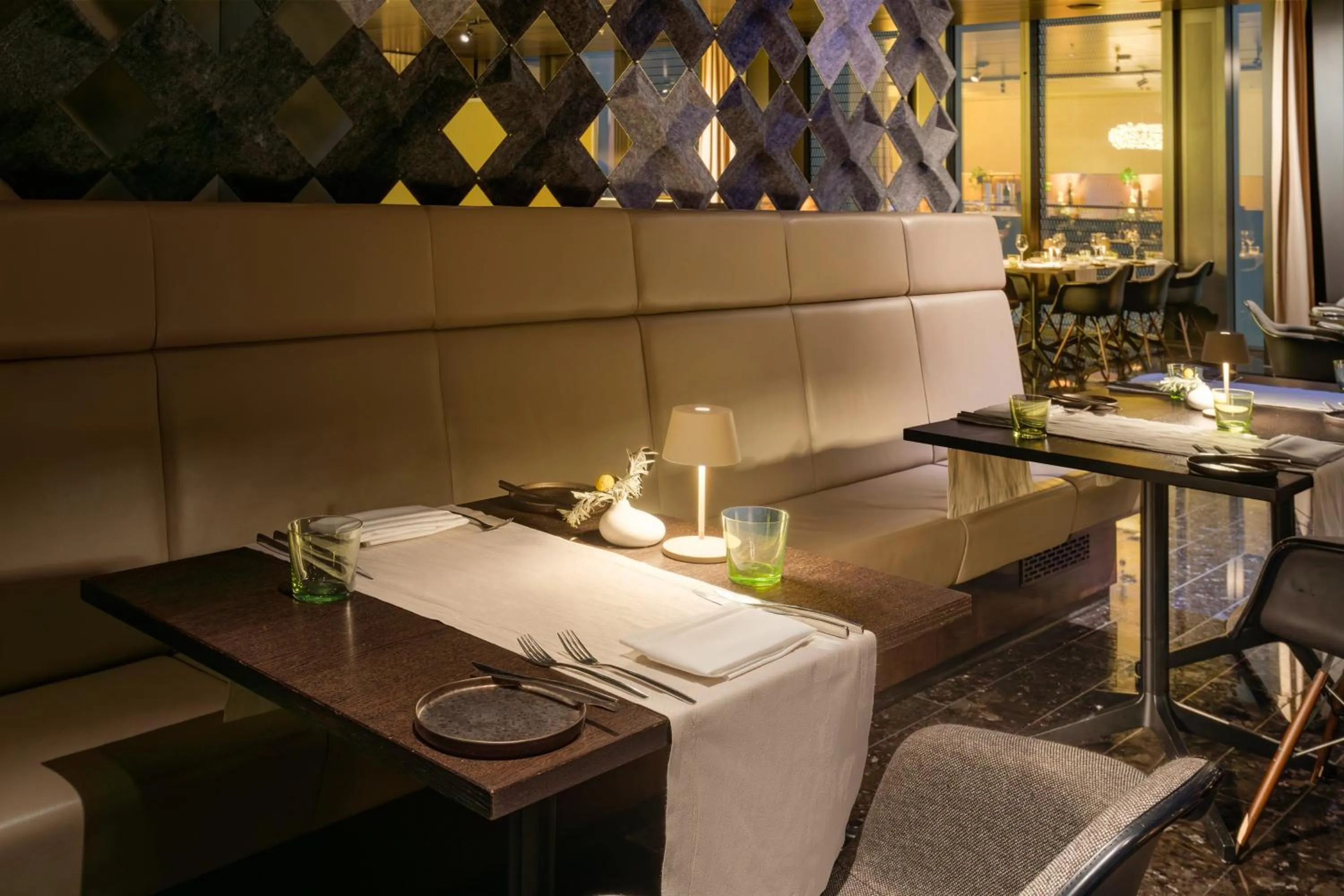 Restaurant/places to eat in Melia Vienna