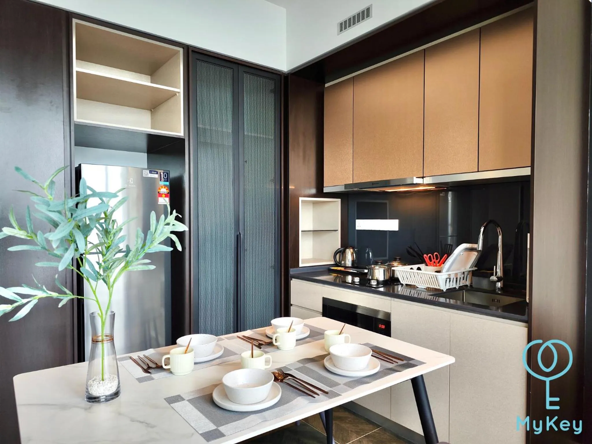 Kitchen or kitchenette in Scarletz Suites KLCC by MyKey