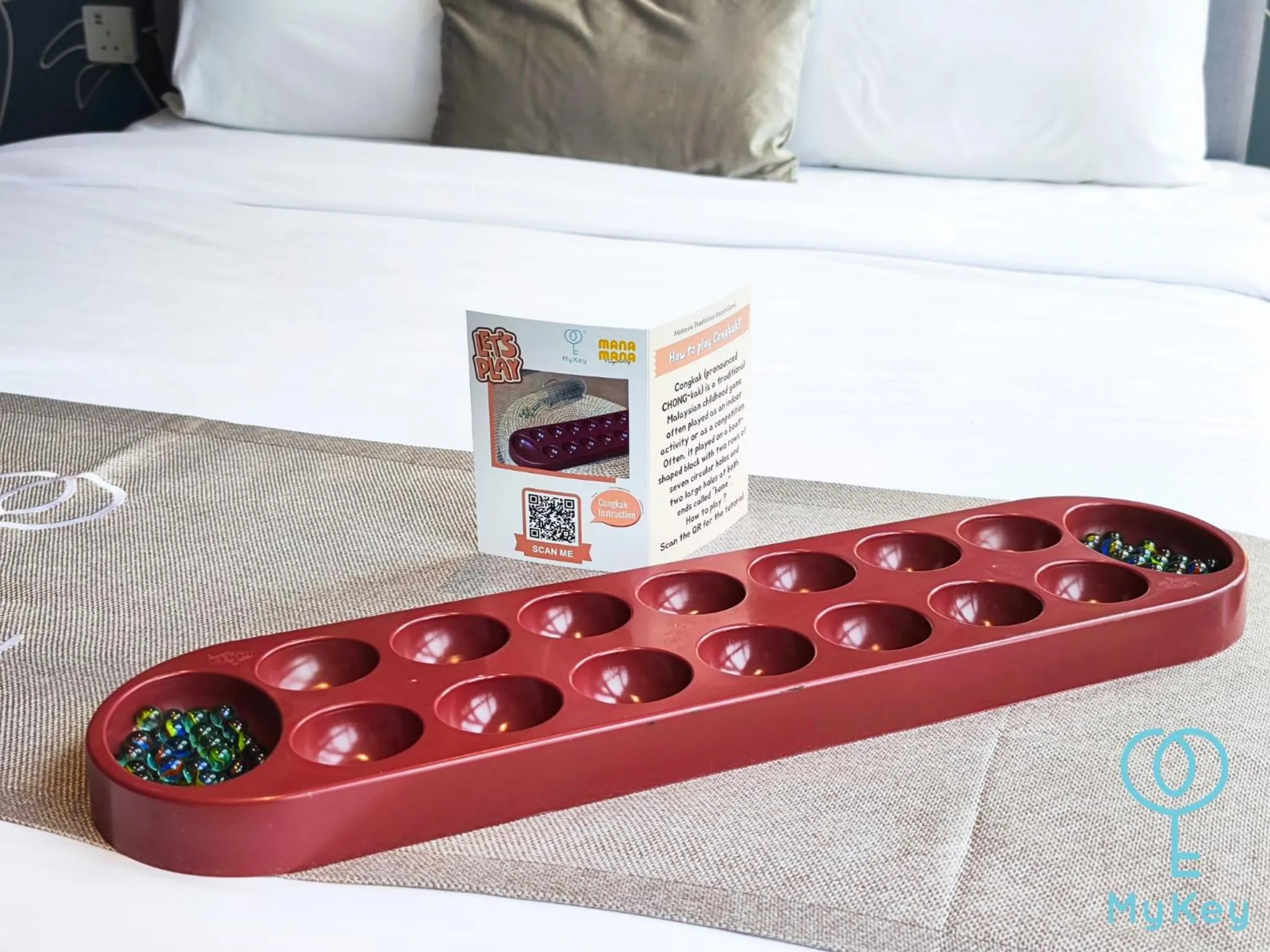 Family in Scarletz Suites KLCC by MyKey