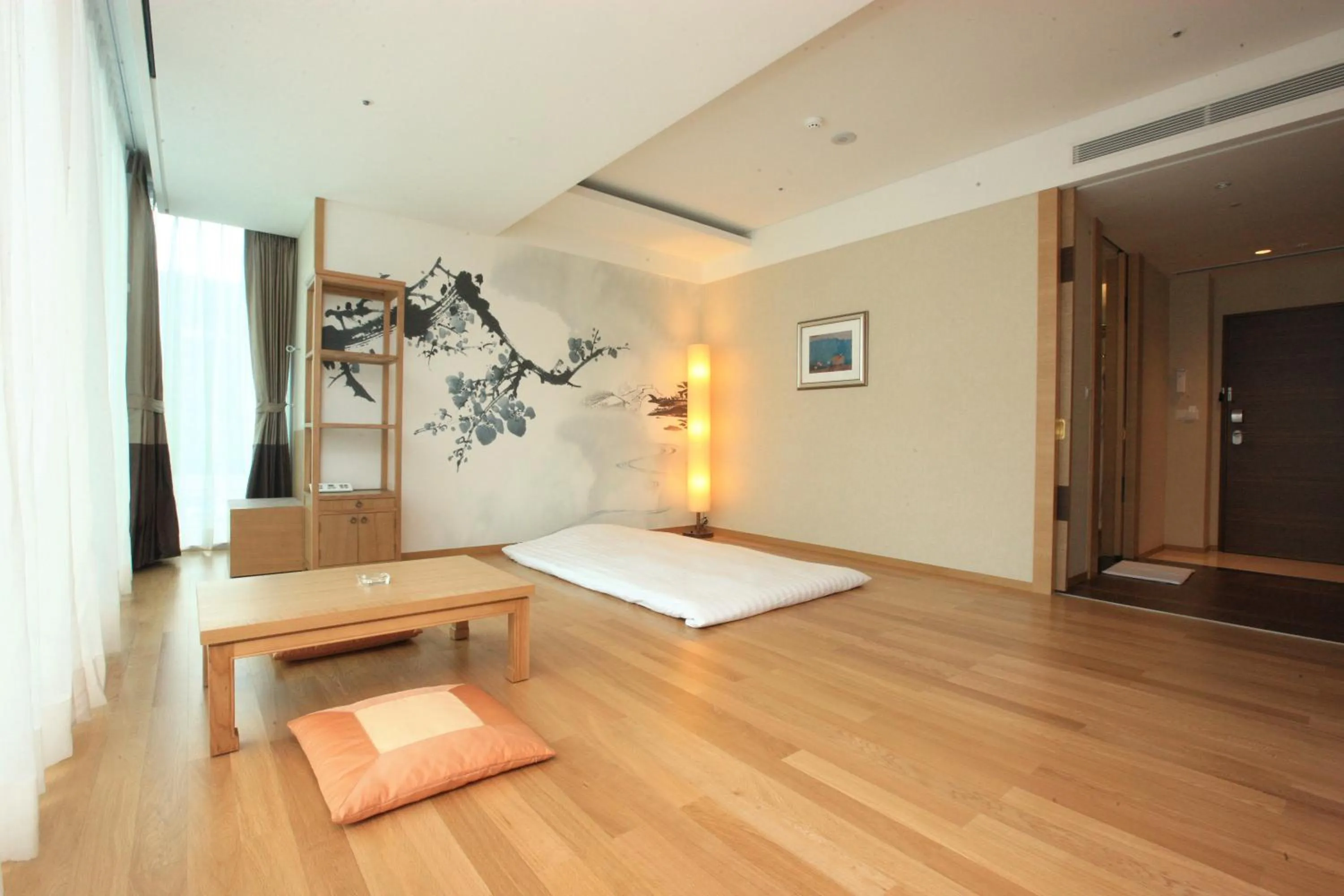 Bed in High1 Grand Hotel Convention Tower