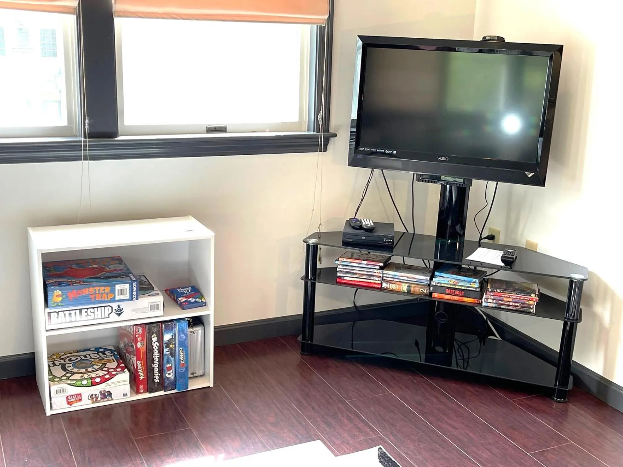 Communal lounge/ TV room in Gorgeous Ski On/Off 2 BR Sleeps 8 Jiminy-Must See Luxury