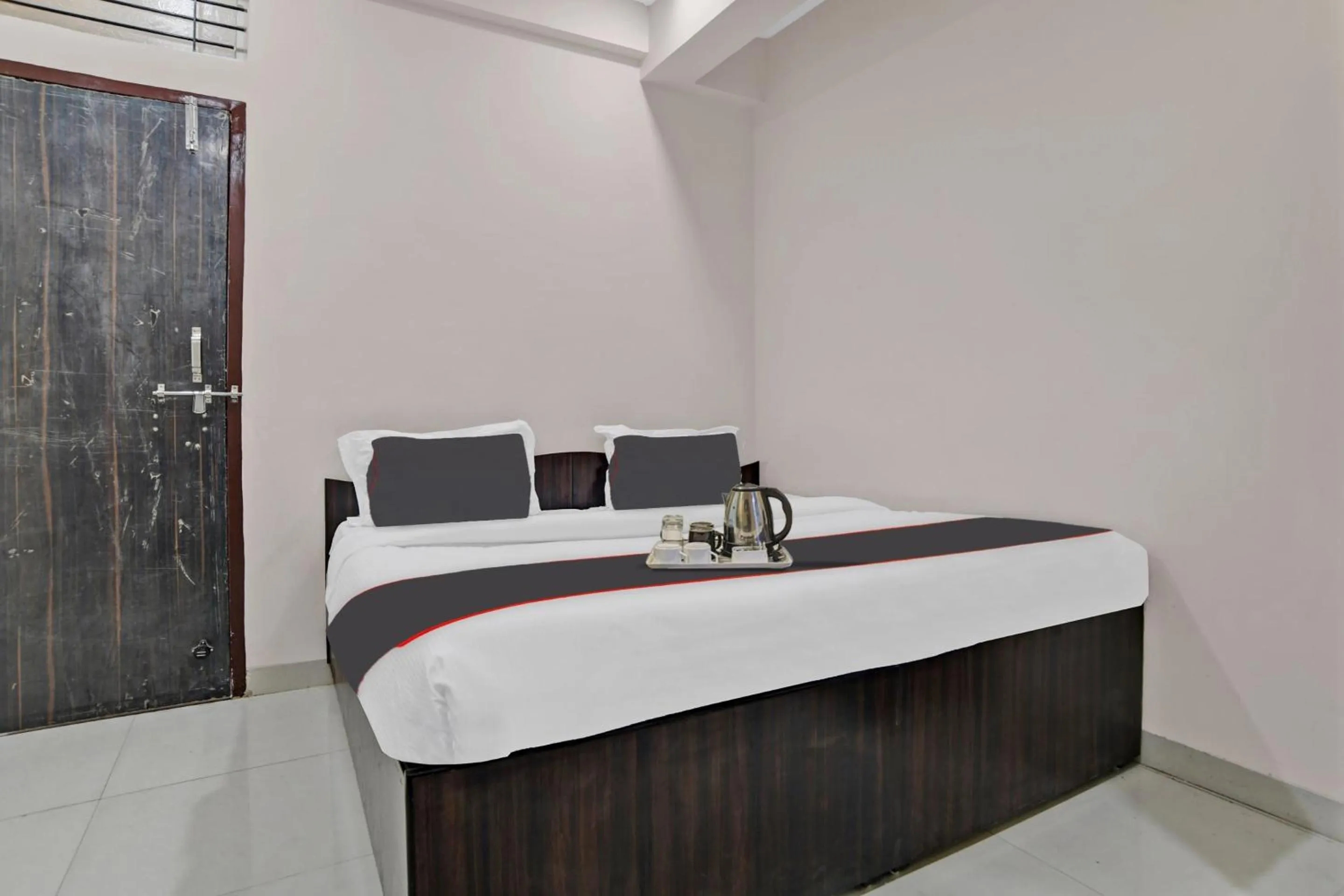 Bedroom, Bed in HOTEL DREAM PALACE