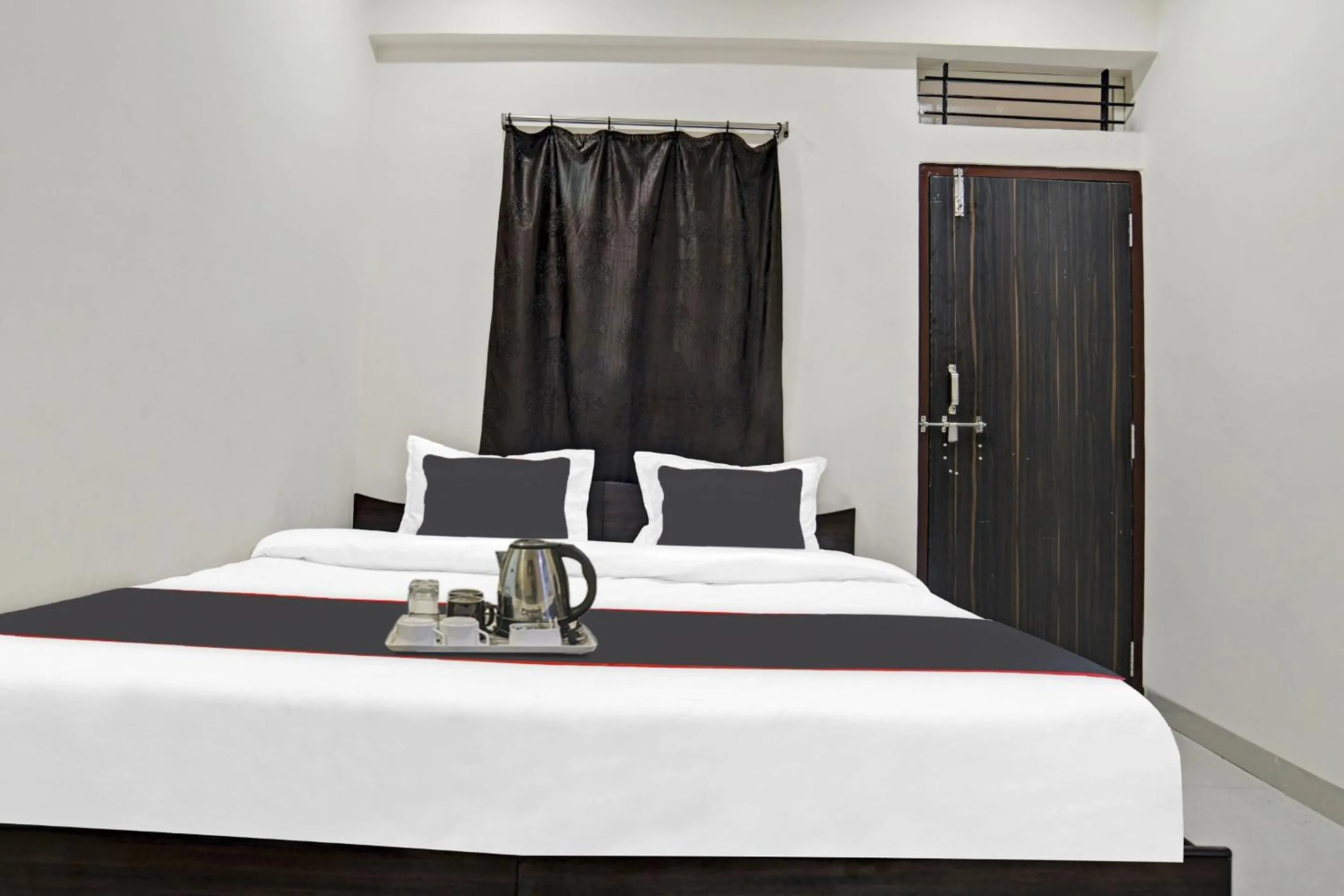 Bathroom, Bed in HOTEL DREAM PALACE