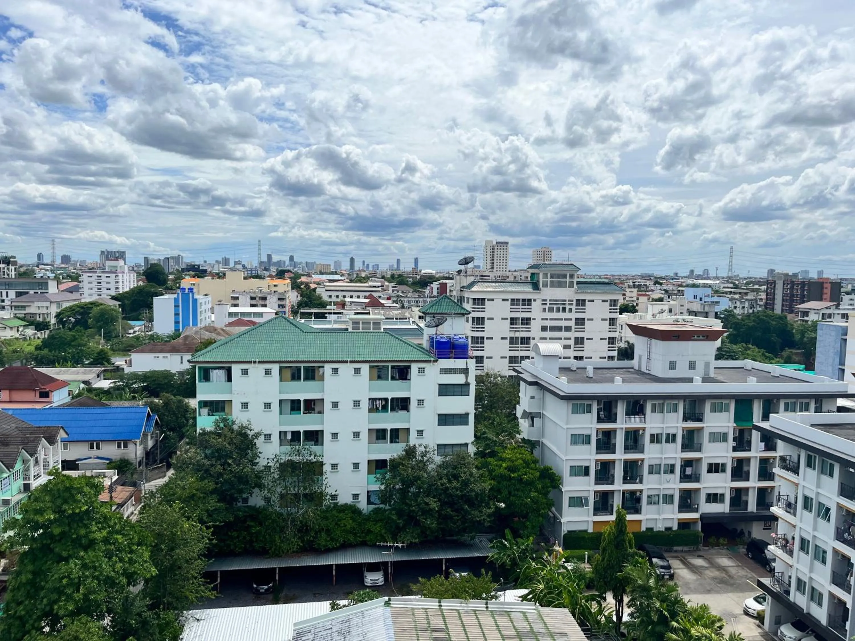 City view in Zayn Express & Suites