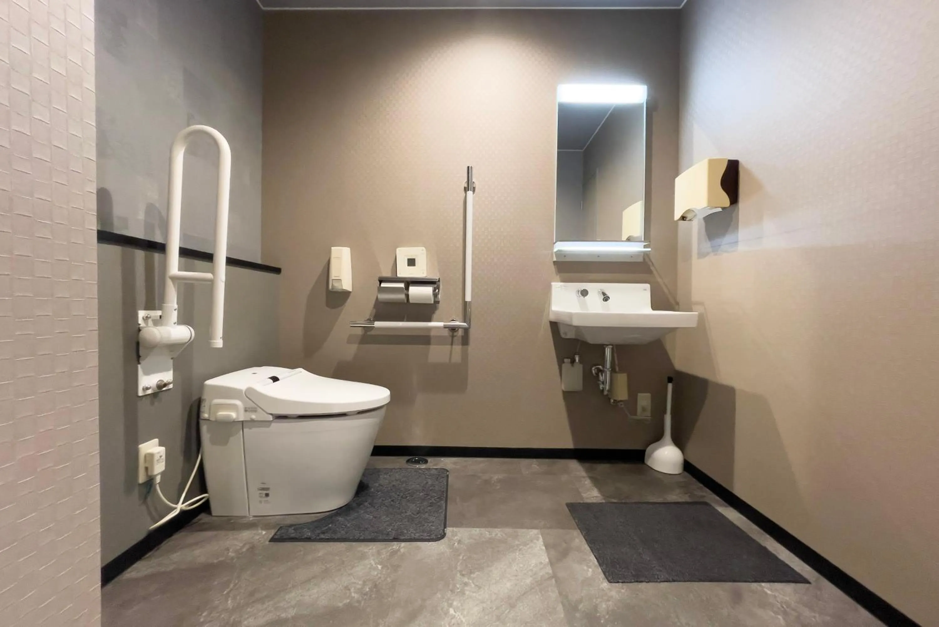 Shower in Super Hotel Shikoku-chuo