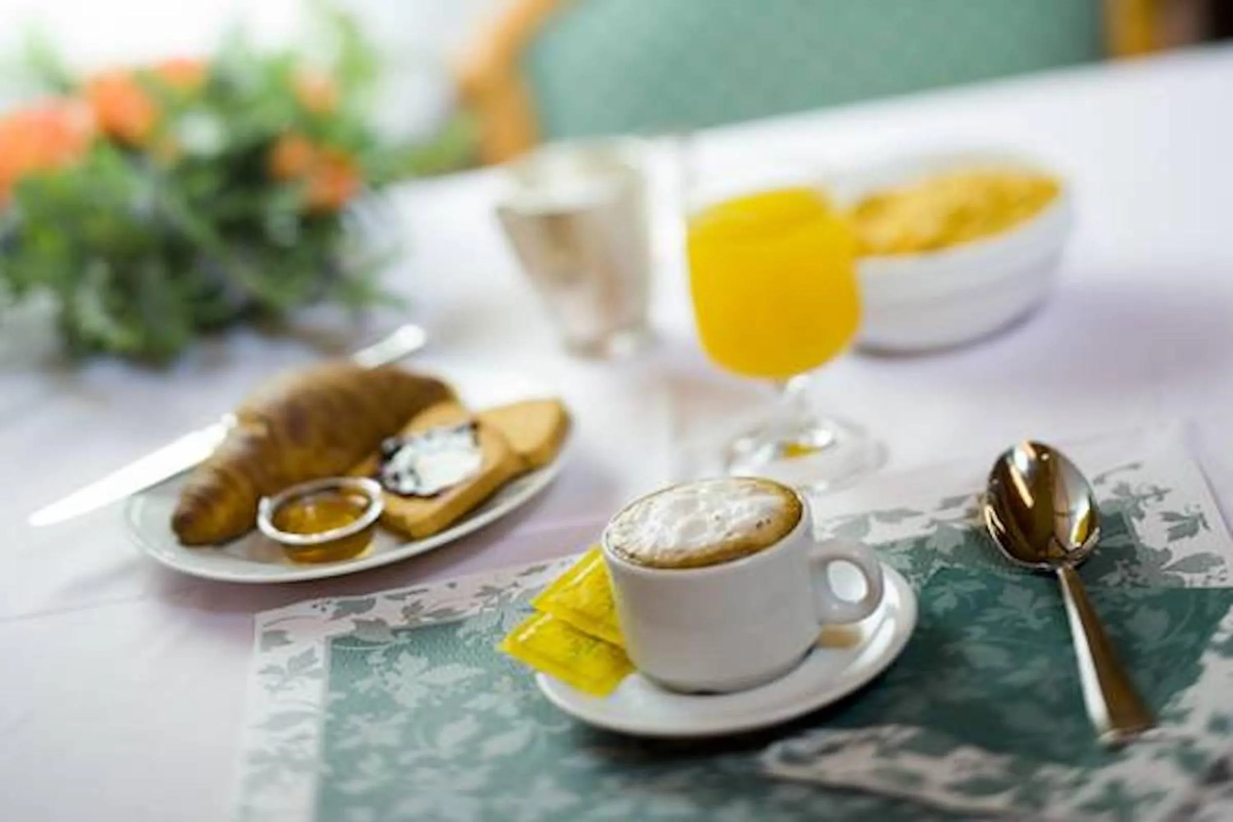 Food and drinks in Hotel Aida