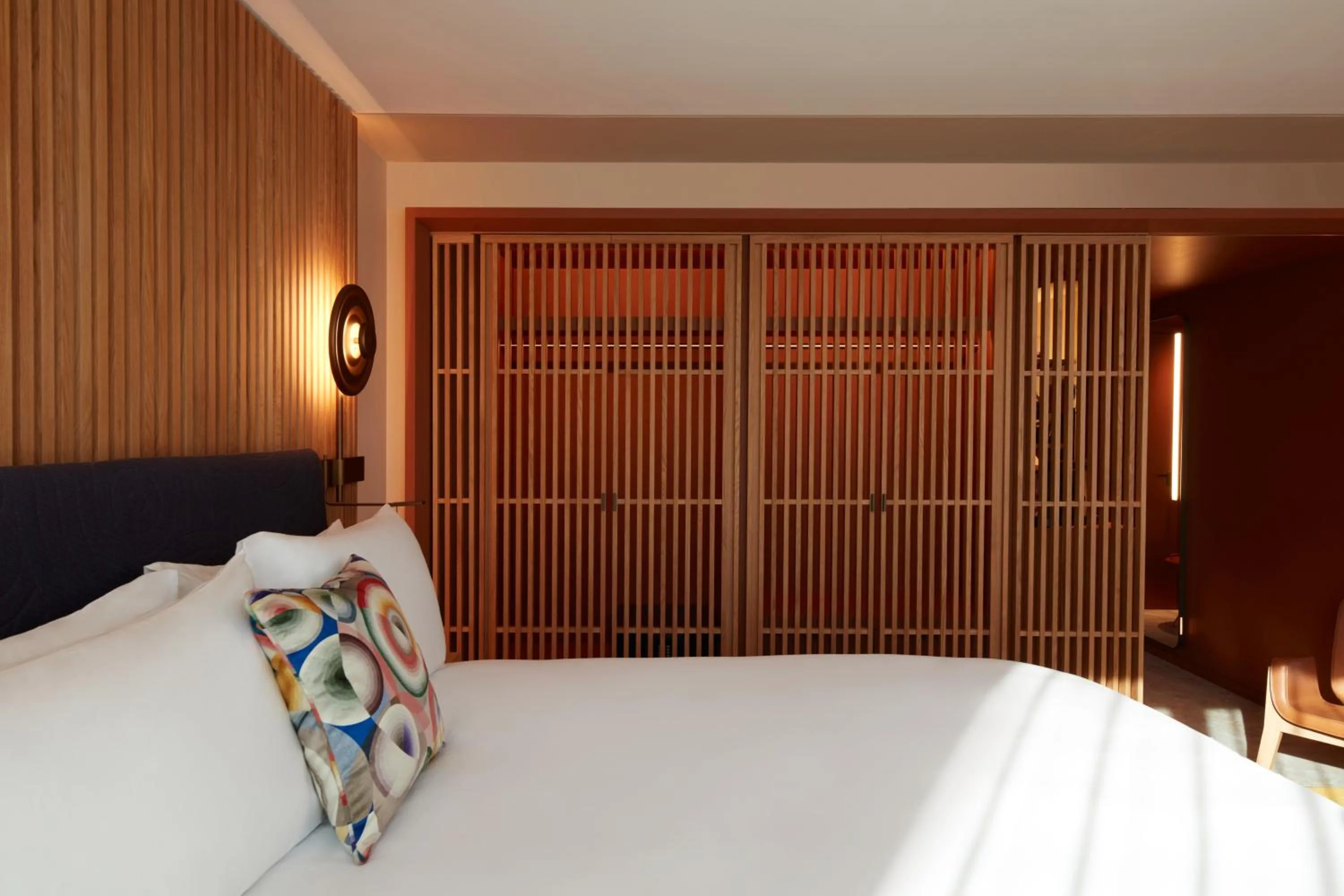 Bedroom, Bed in SO/ Paris Hotel