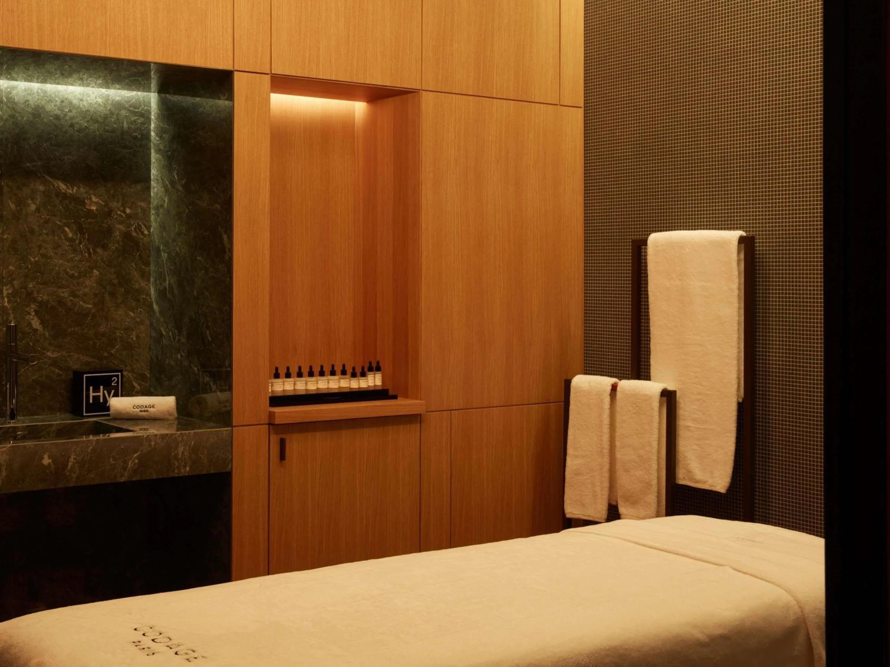 Spa and wellness centre/facilities, Bed in SO/ Paris Hotel