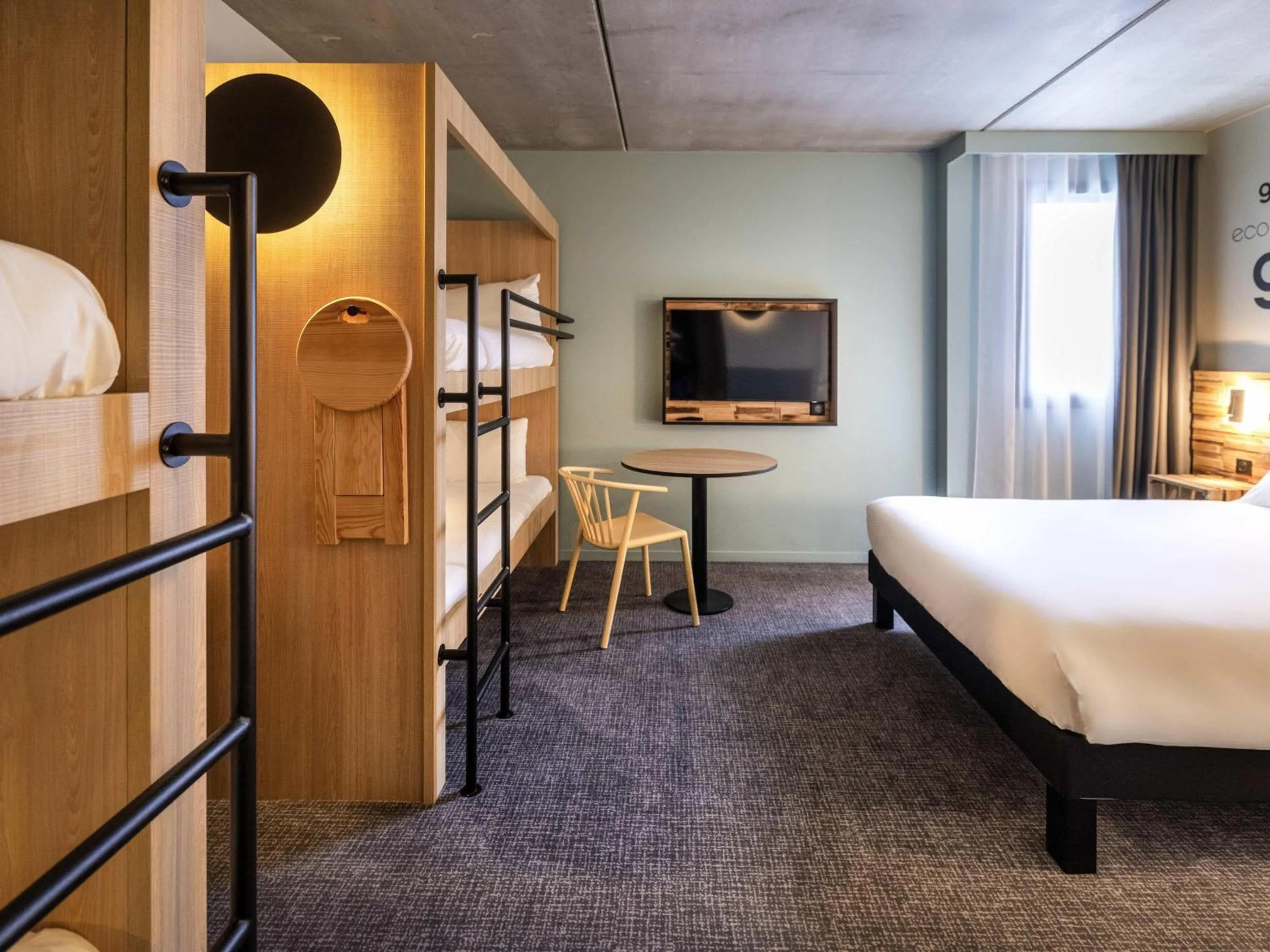 Bedroom, Bed in Greet Hôtel Orthez Bearn