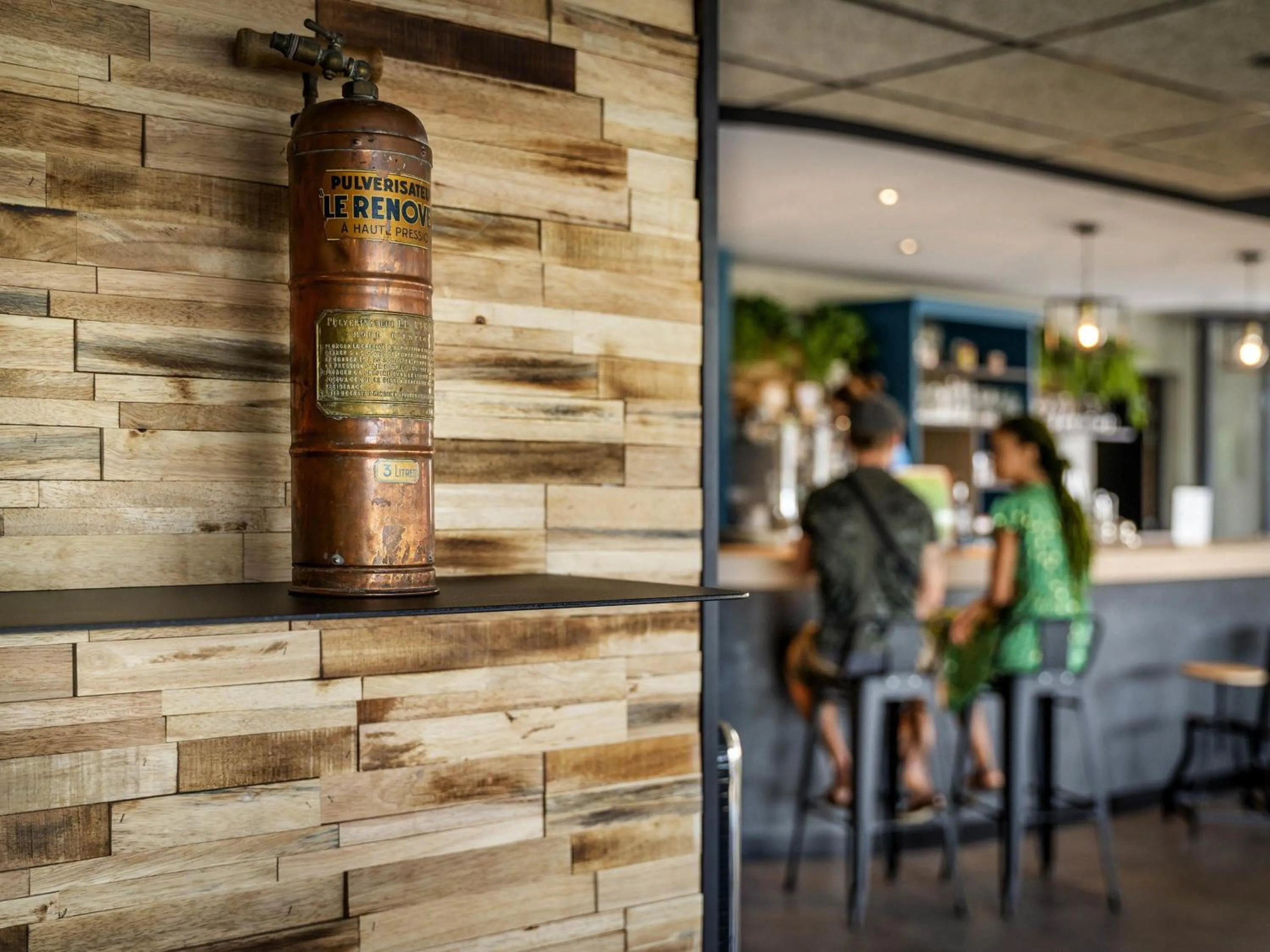 Lounge or bar in Greet Hôtel Orthez Bearn